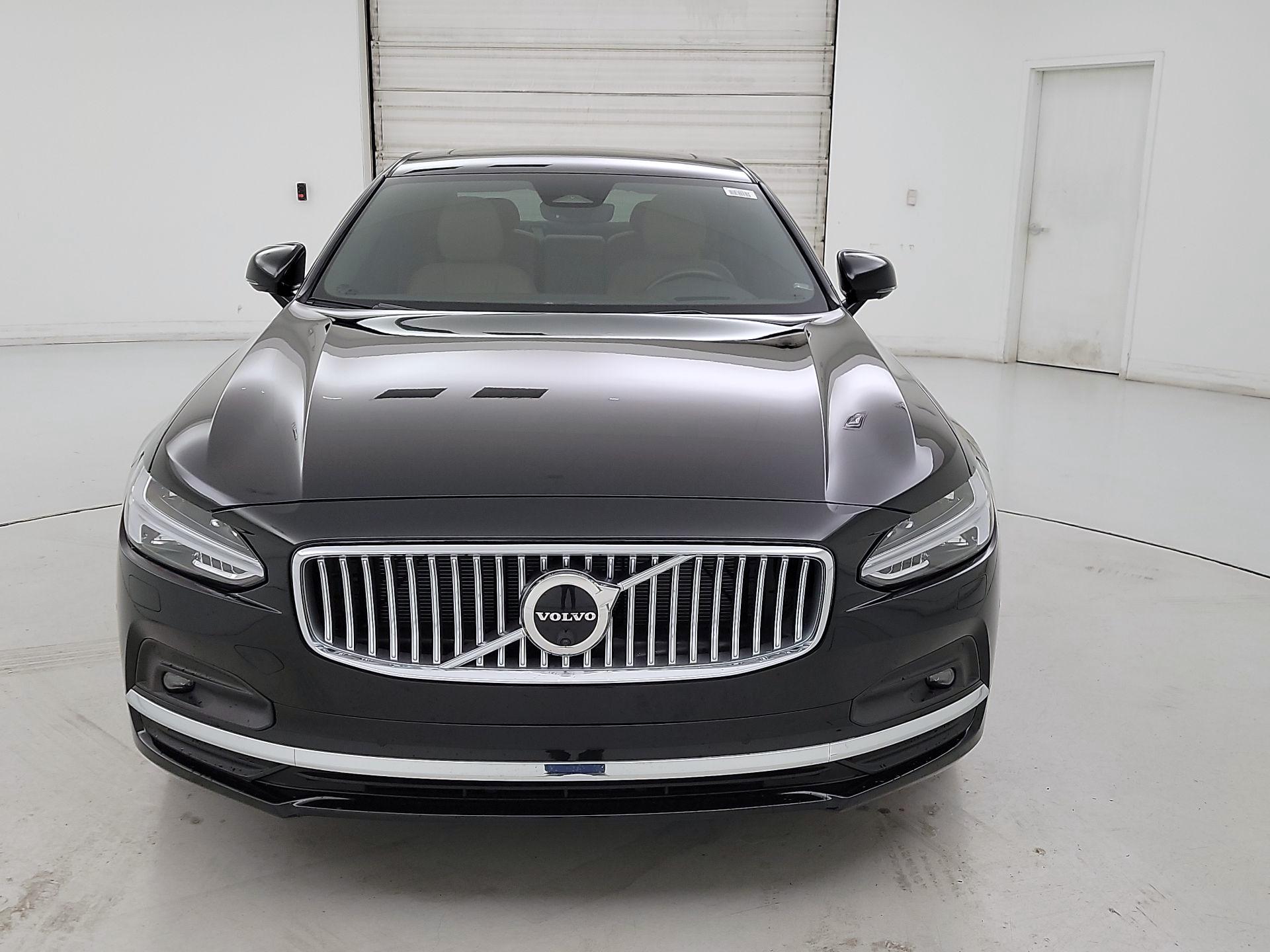 Thumbnail: 2022 Volvo S90 - 2