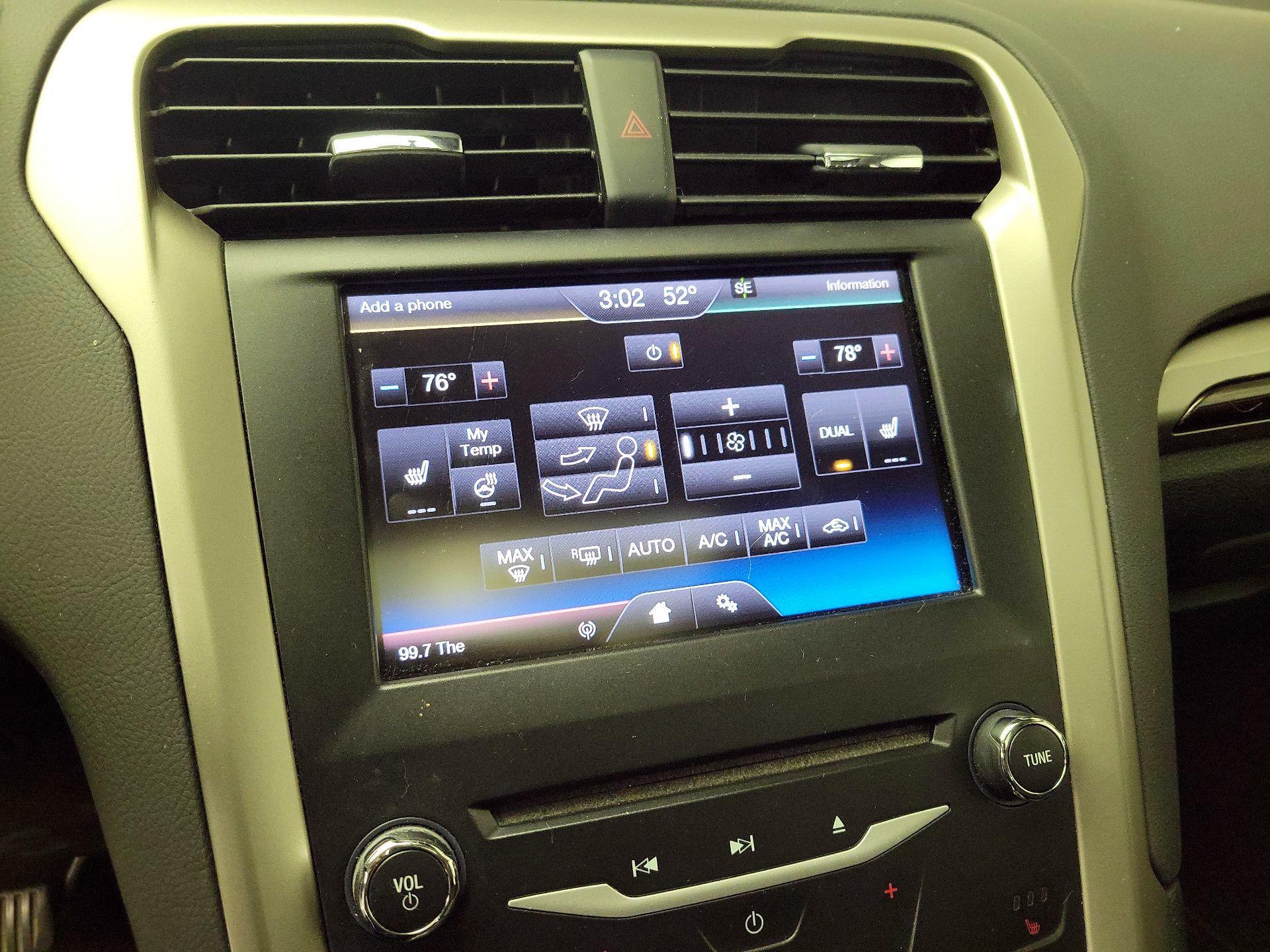 Thumbnail: 2015 Ford Fusion - 16