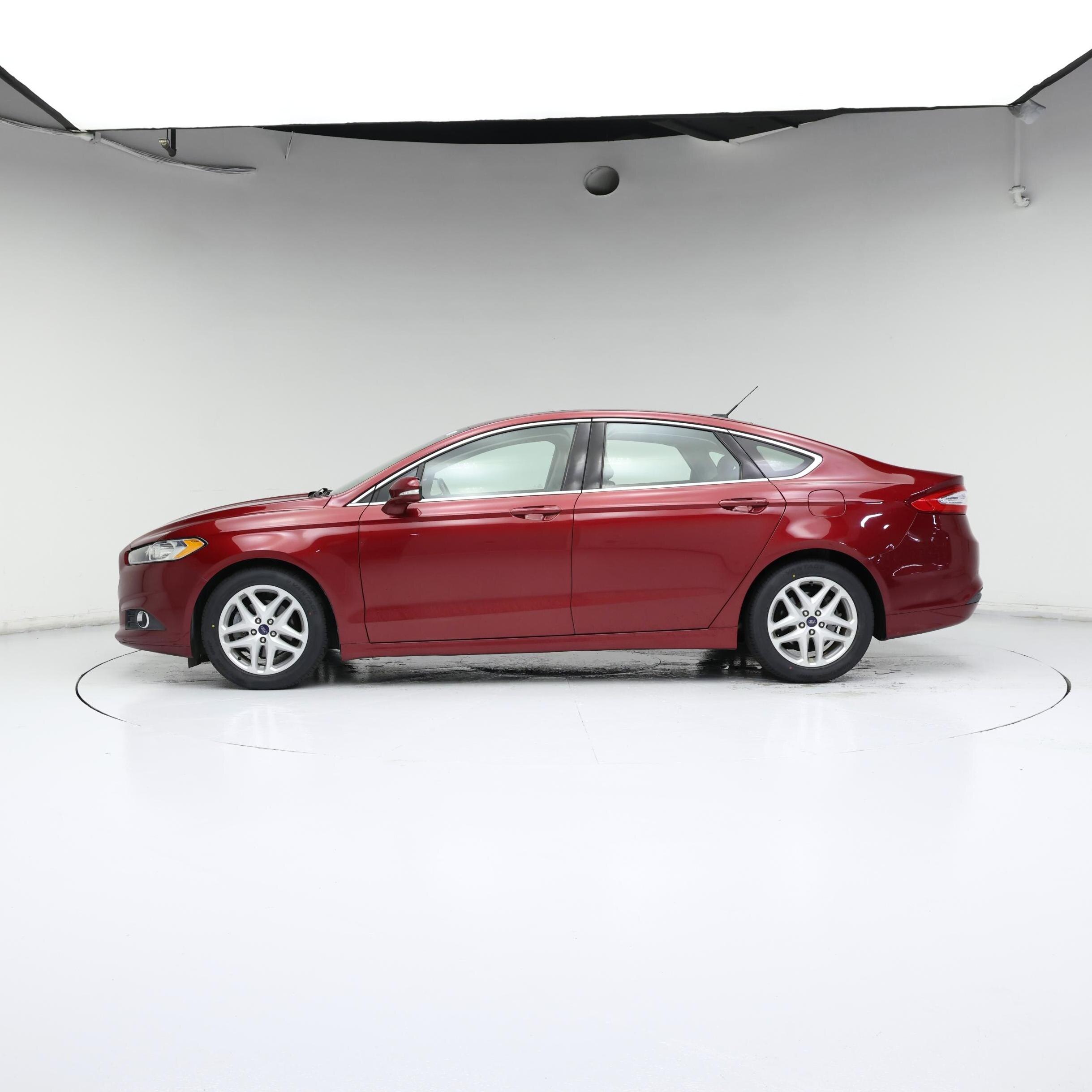 Thumbnail: 2015 Ford Fusion - 3