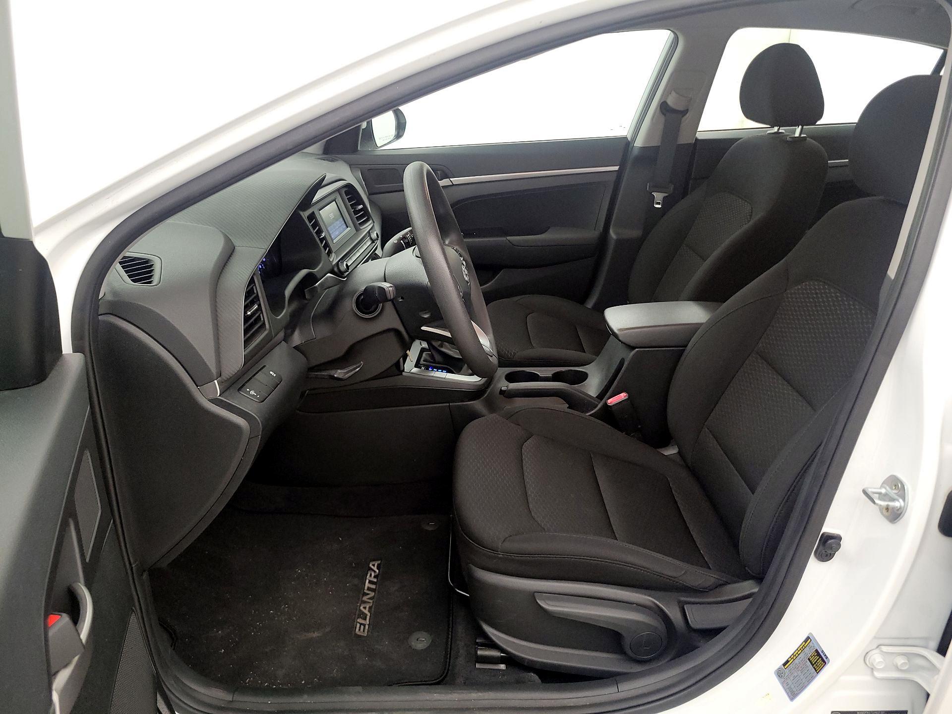 Thumbnail: 2019 Hyundai Elantra - 11