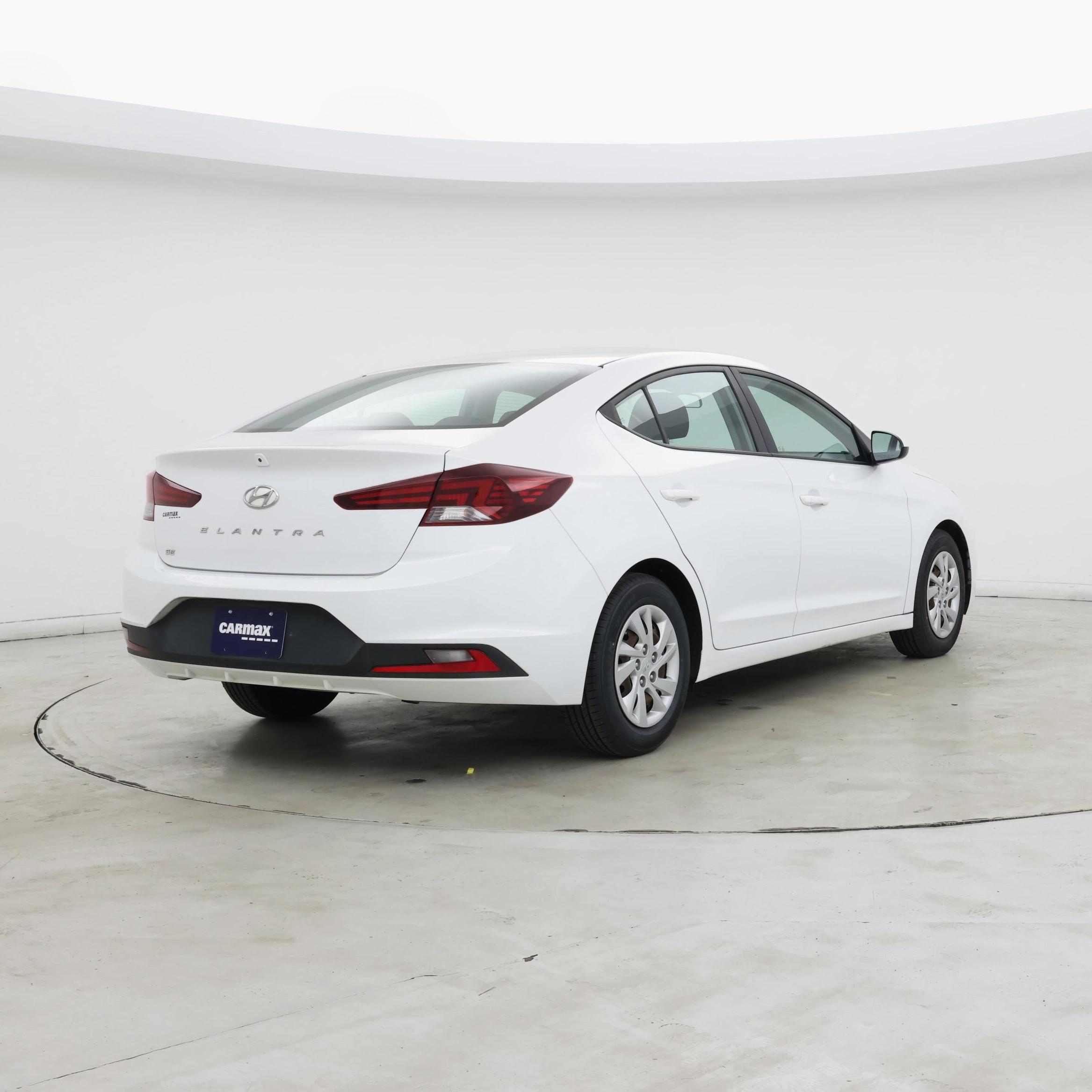 Thumbnail: 2019 Hyundai Elantra - 8