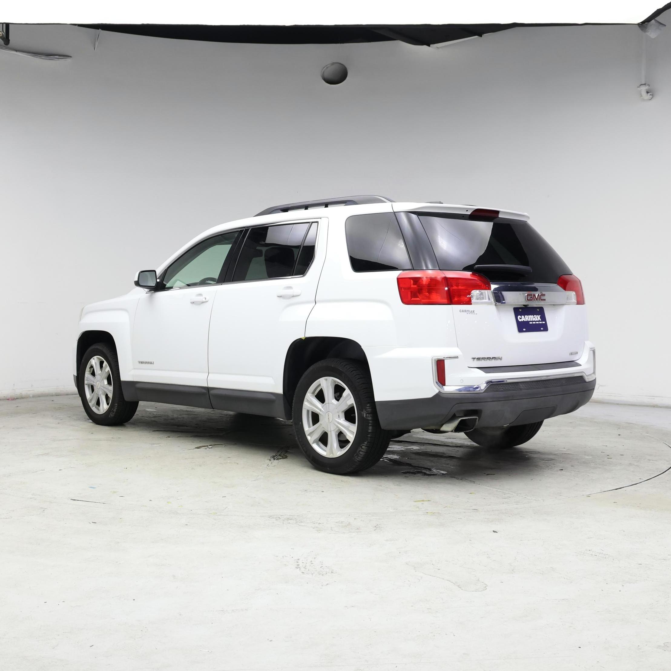 Thumbnail: 2017 GMC Terrain - 2