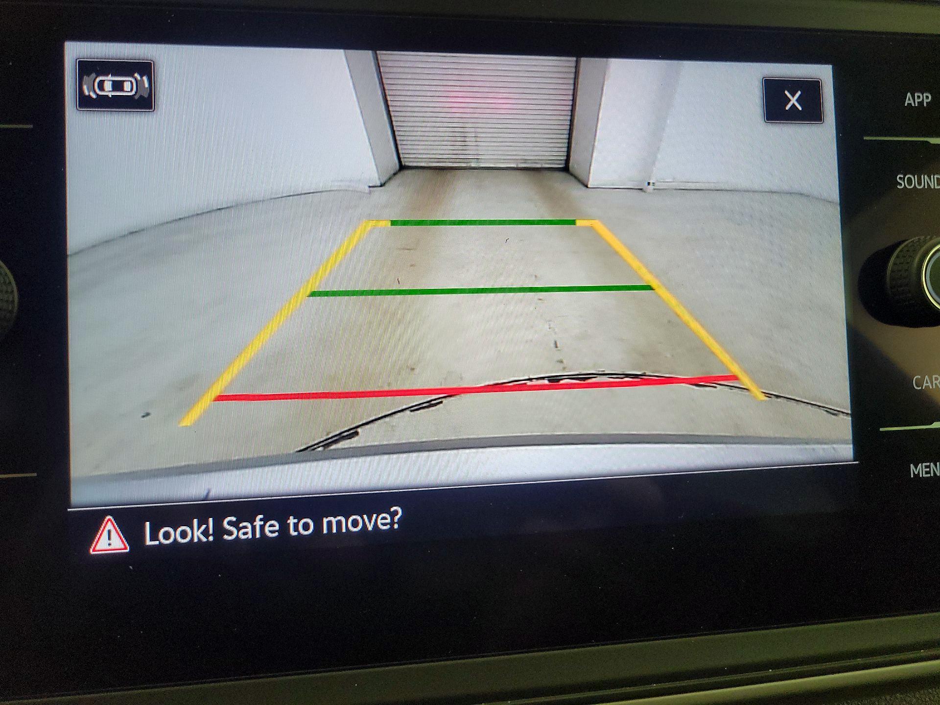 Thumbnail: 2021 Volkswagen Atlas - 14