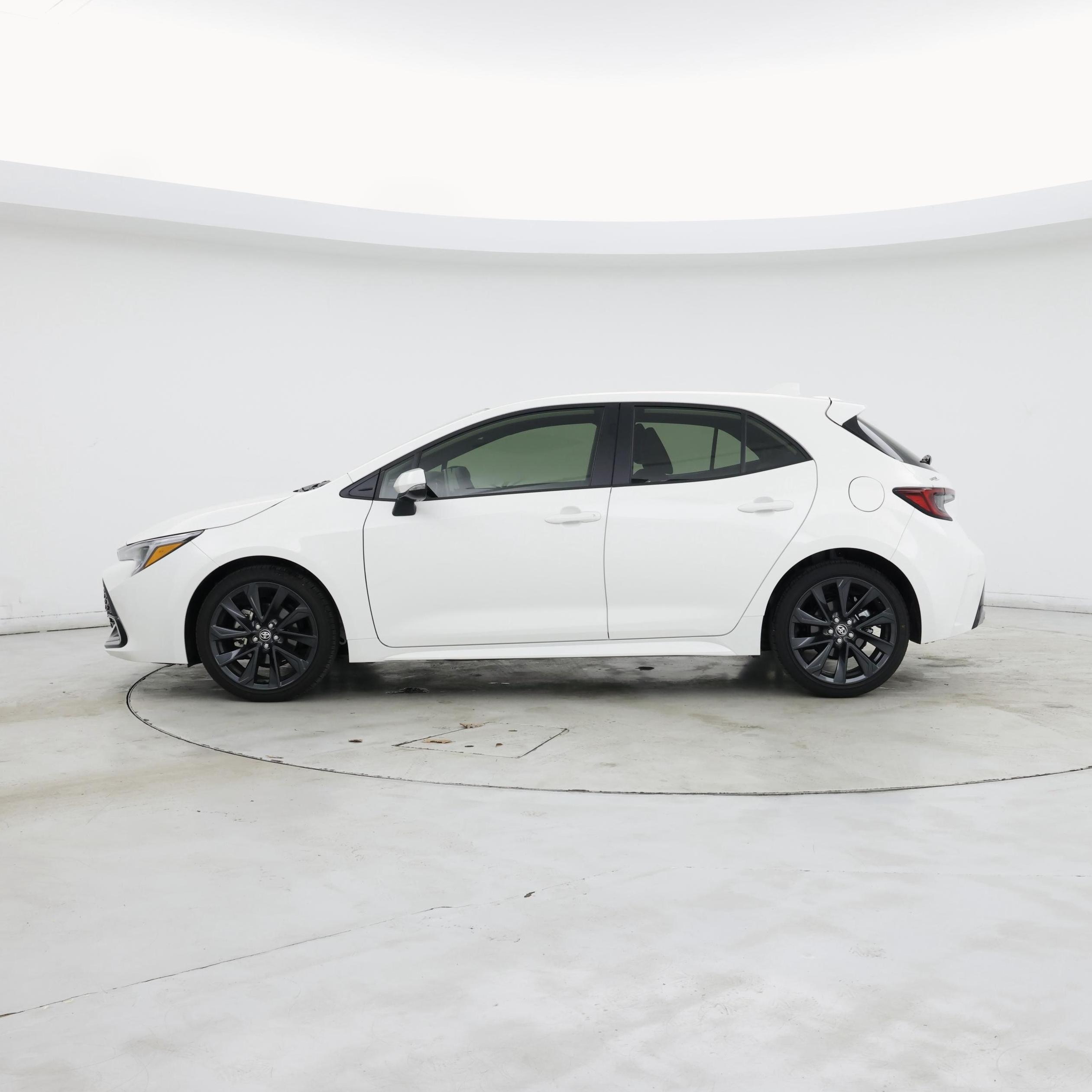 Thumbnail: 2025 Toyota Corolla - 3