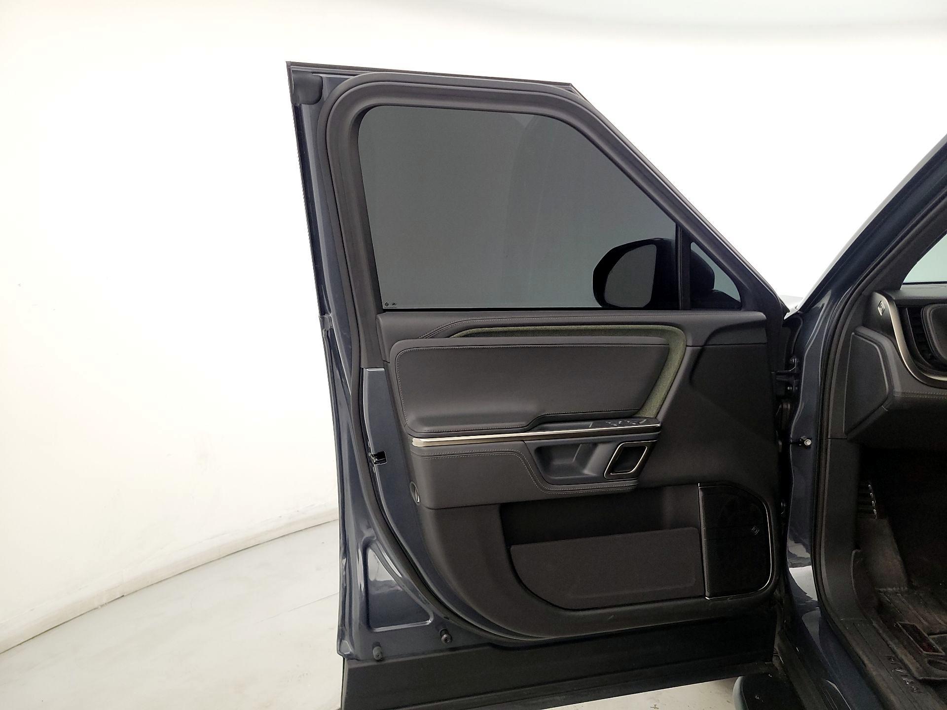 Thumbnail: 2023 Rivian R1S - 12