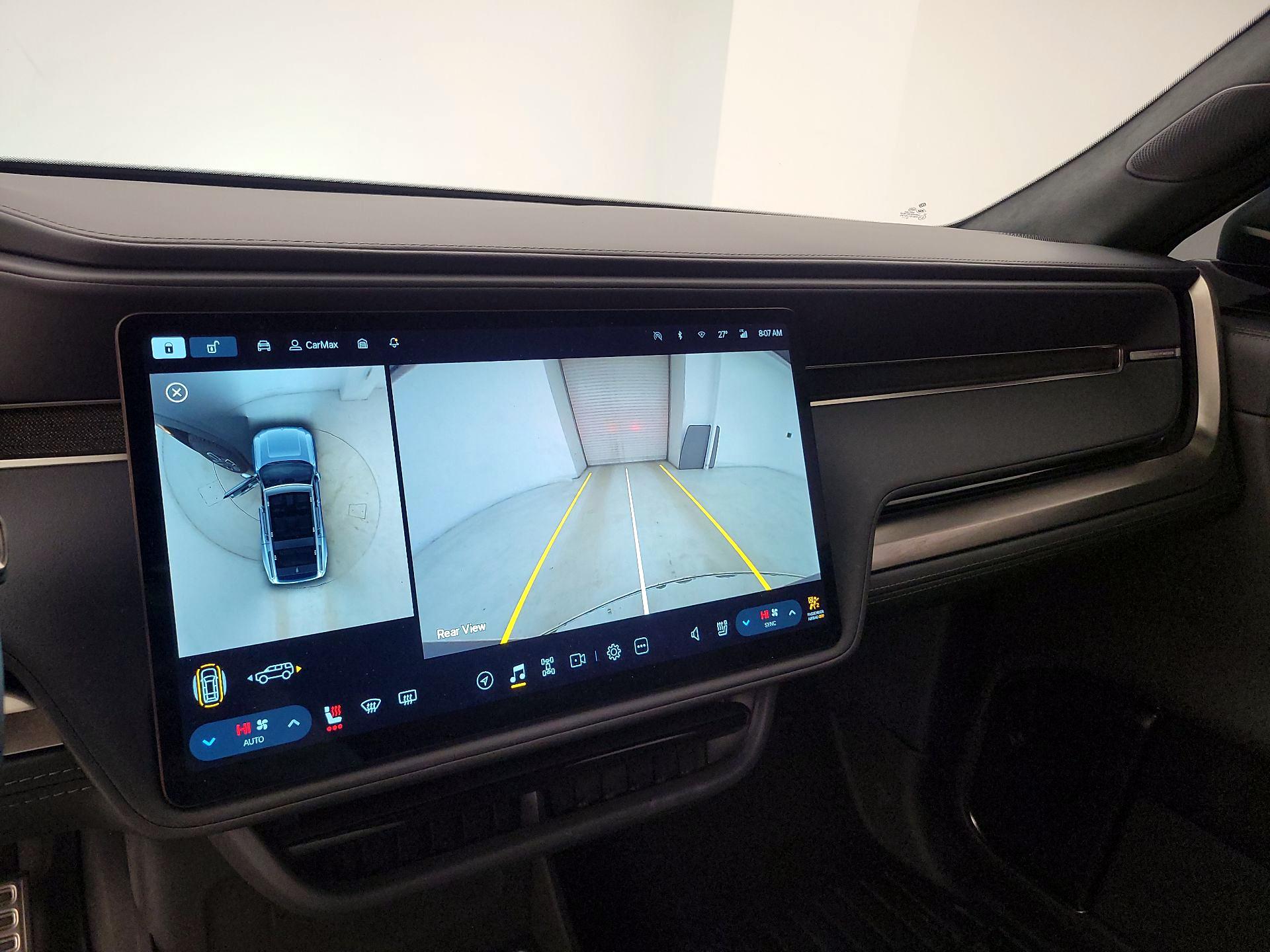 Thumbnail: 2023 Rivian R1S - 14