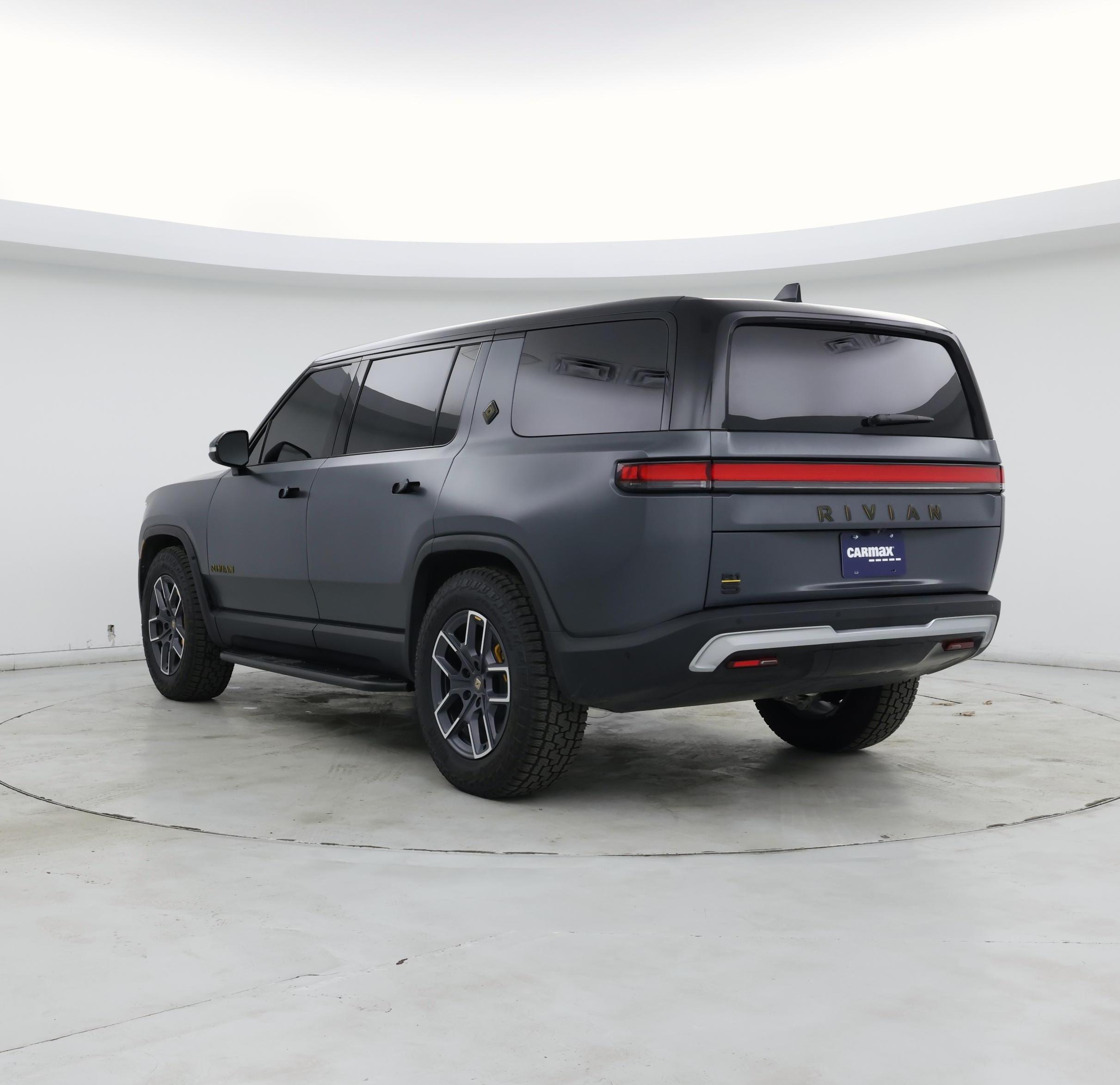 Thumbnail: 2023 Rivian R1S - 2