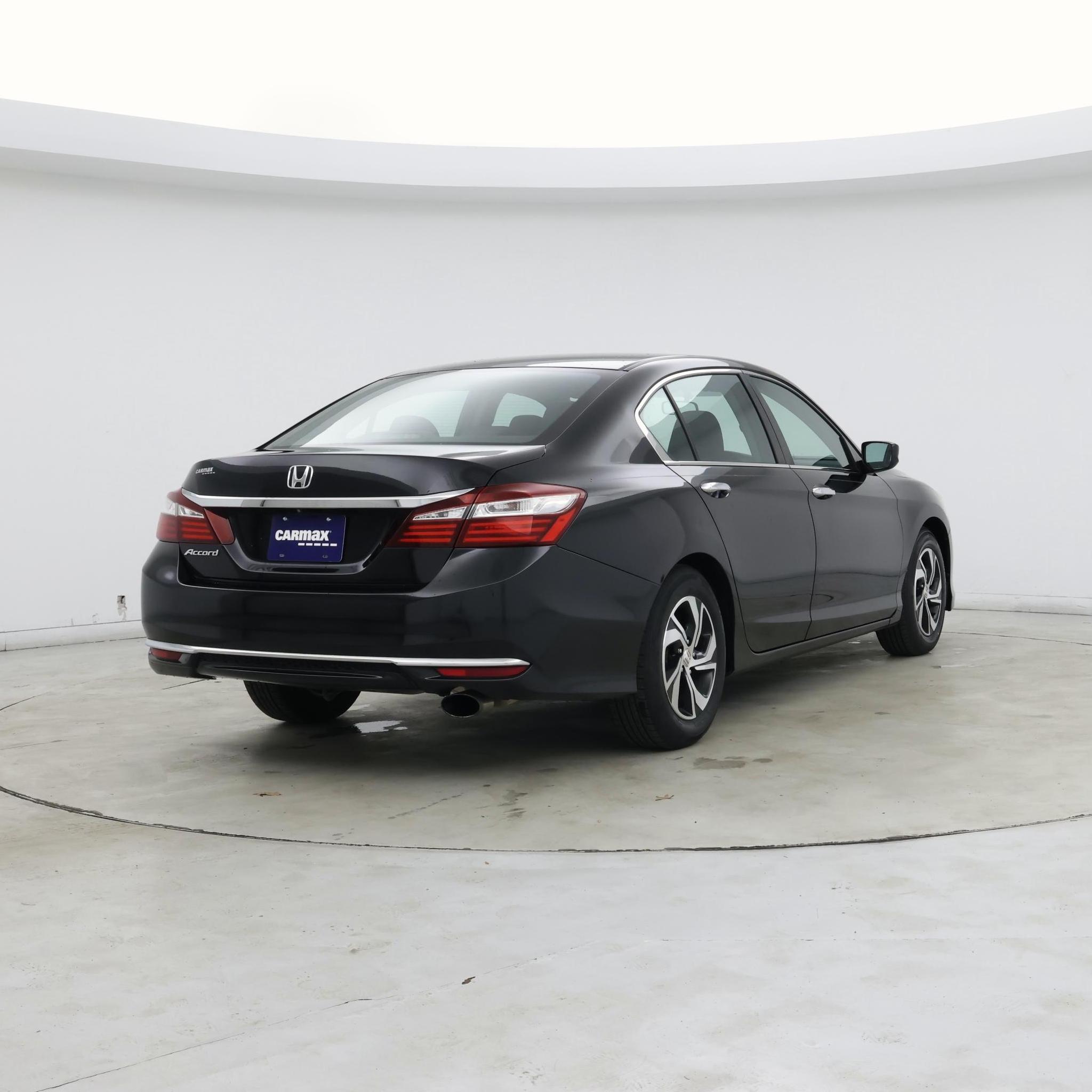 Thumbnail: 2016 Honda Accord - 8