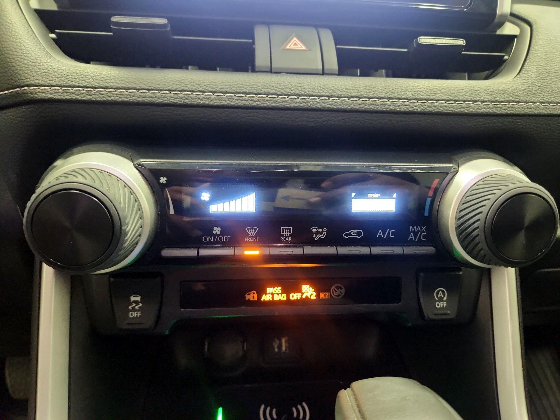 Thumbnail: 2024 Toyota RAV4 - 14