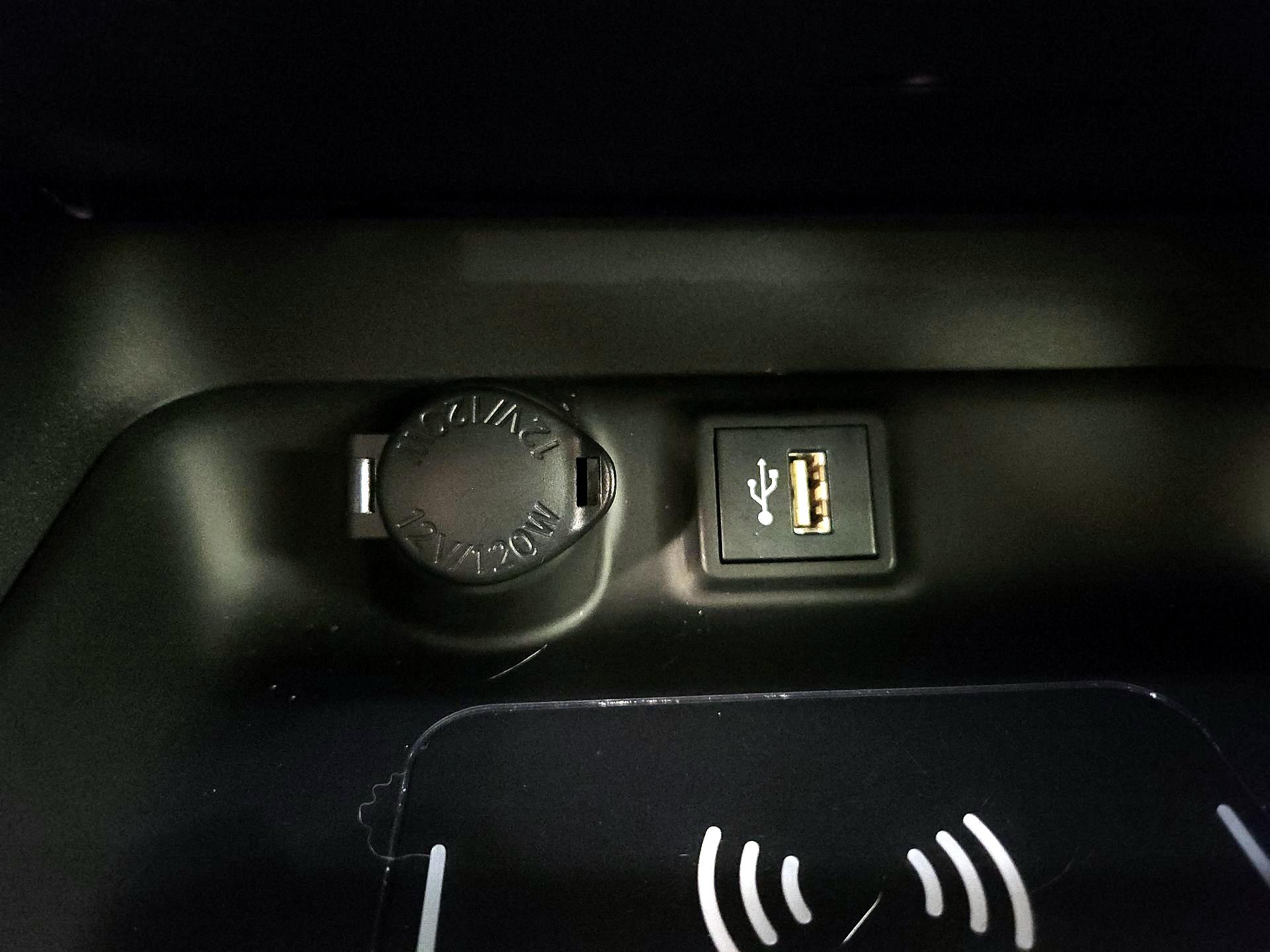 Thumbnail: 2024 Toyota RAV4 - 16