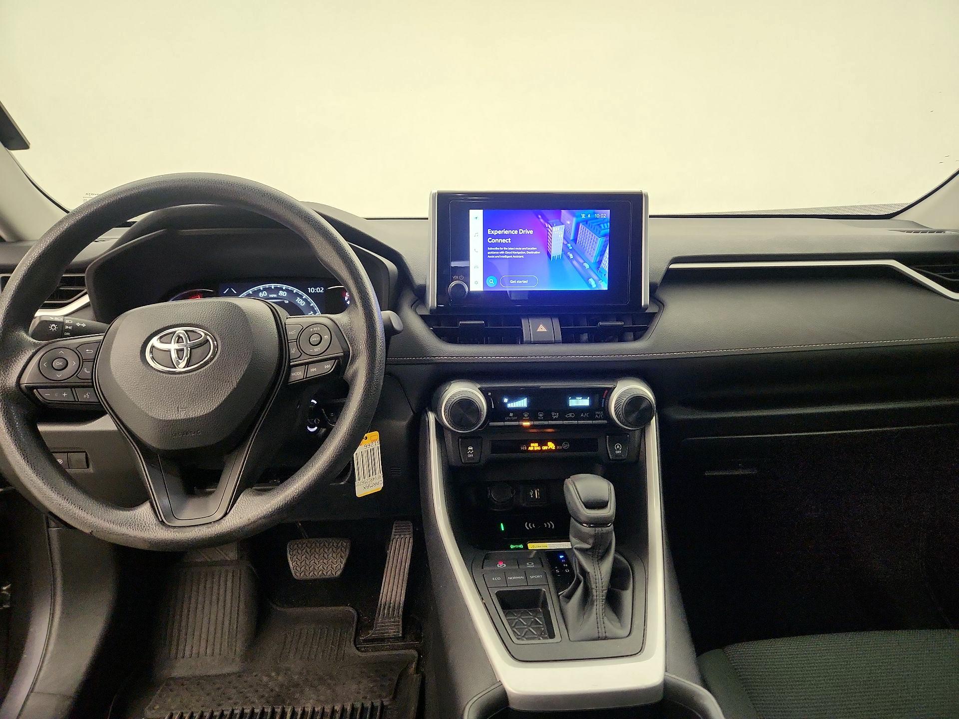 Thumbnail: 2024 Toyota RAV4 - 8