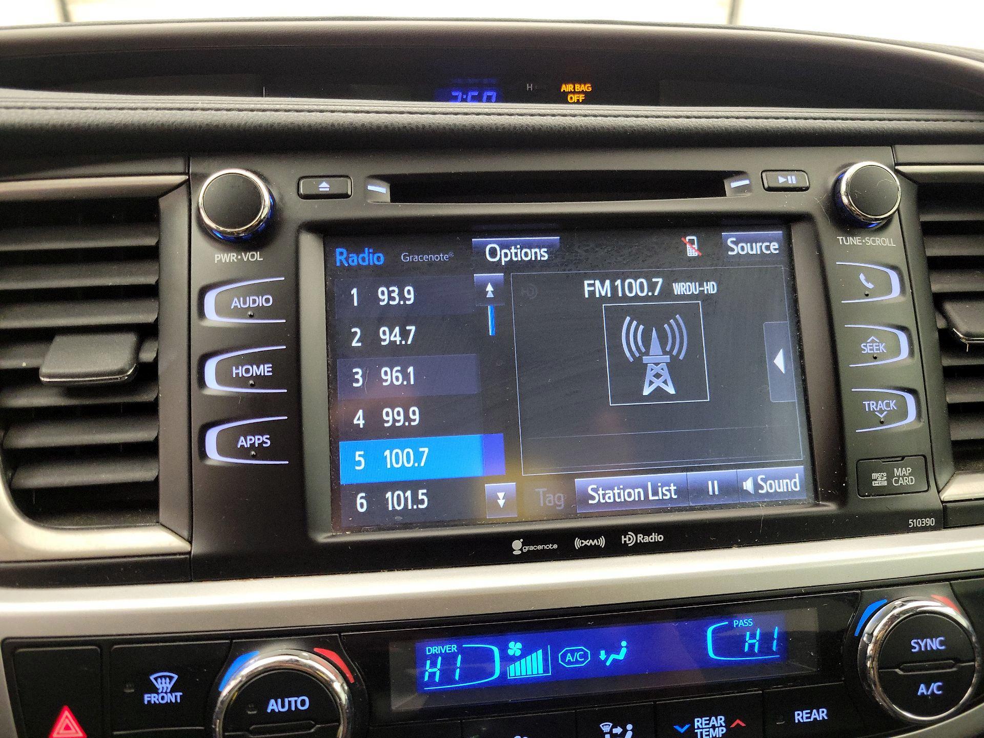 Thumbnail: 2018 Toyota Highlander - 16