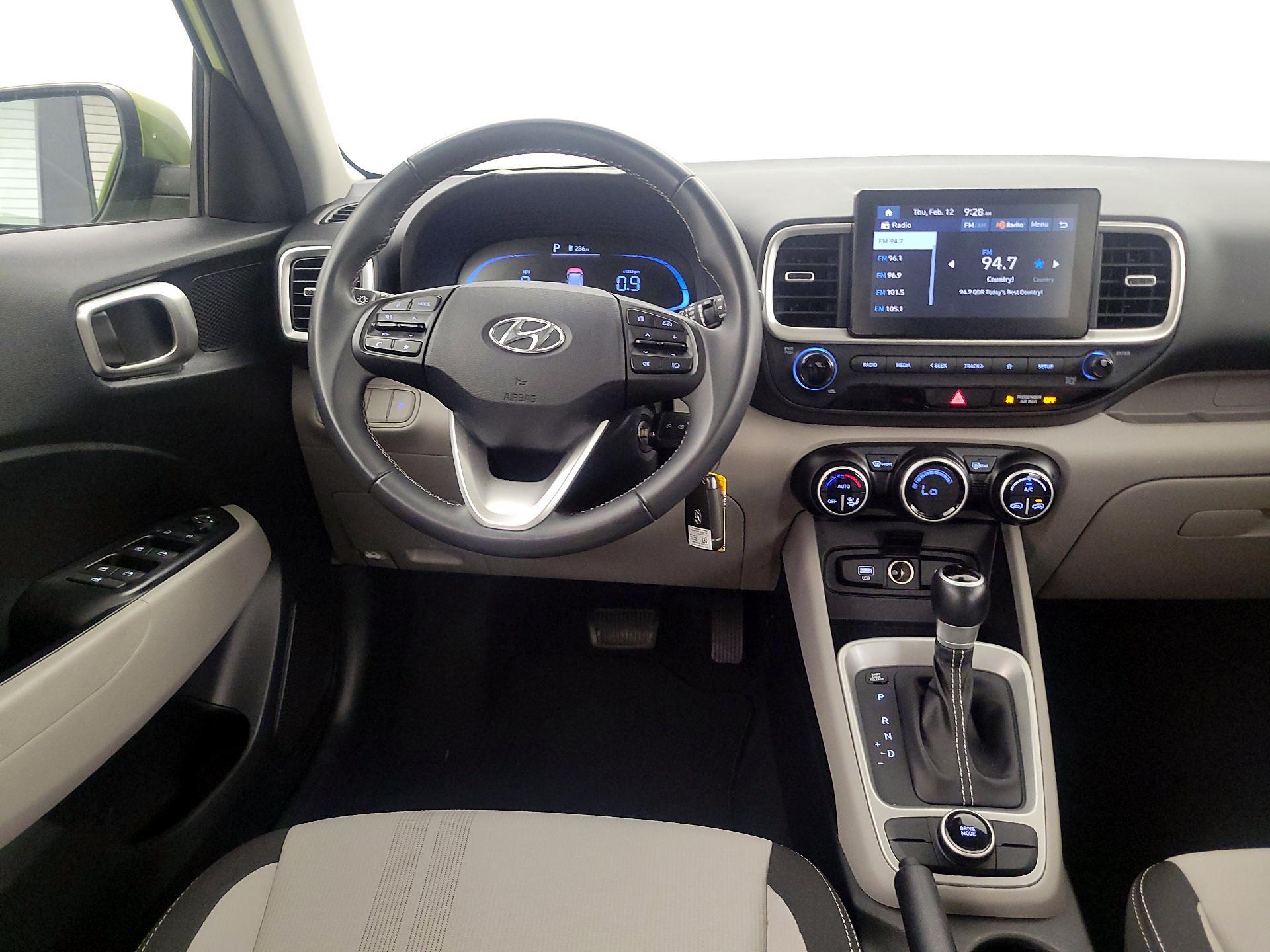 Thumbnail: 2023 Hyundai Venue - 10