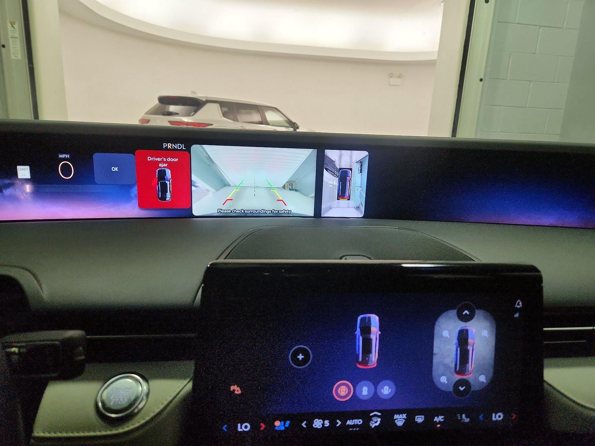 Thumbnail: 2024 Lincoln Nautilus - 15