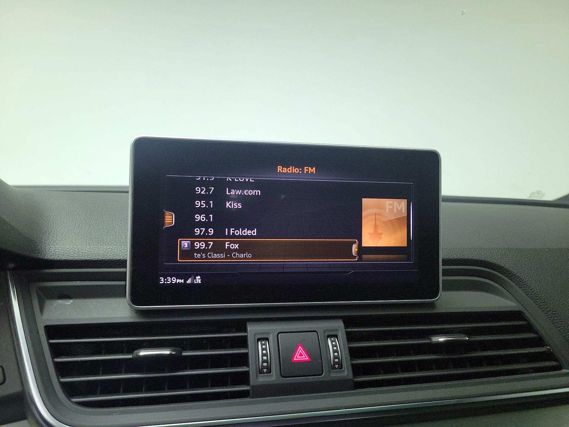 Thumbnail: 2020 Audi SQ5 - 16