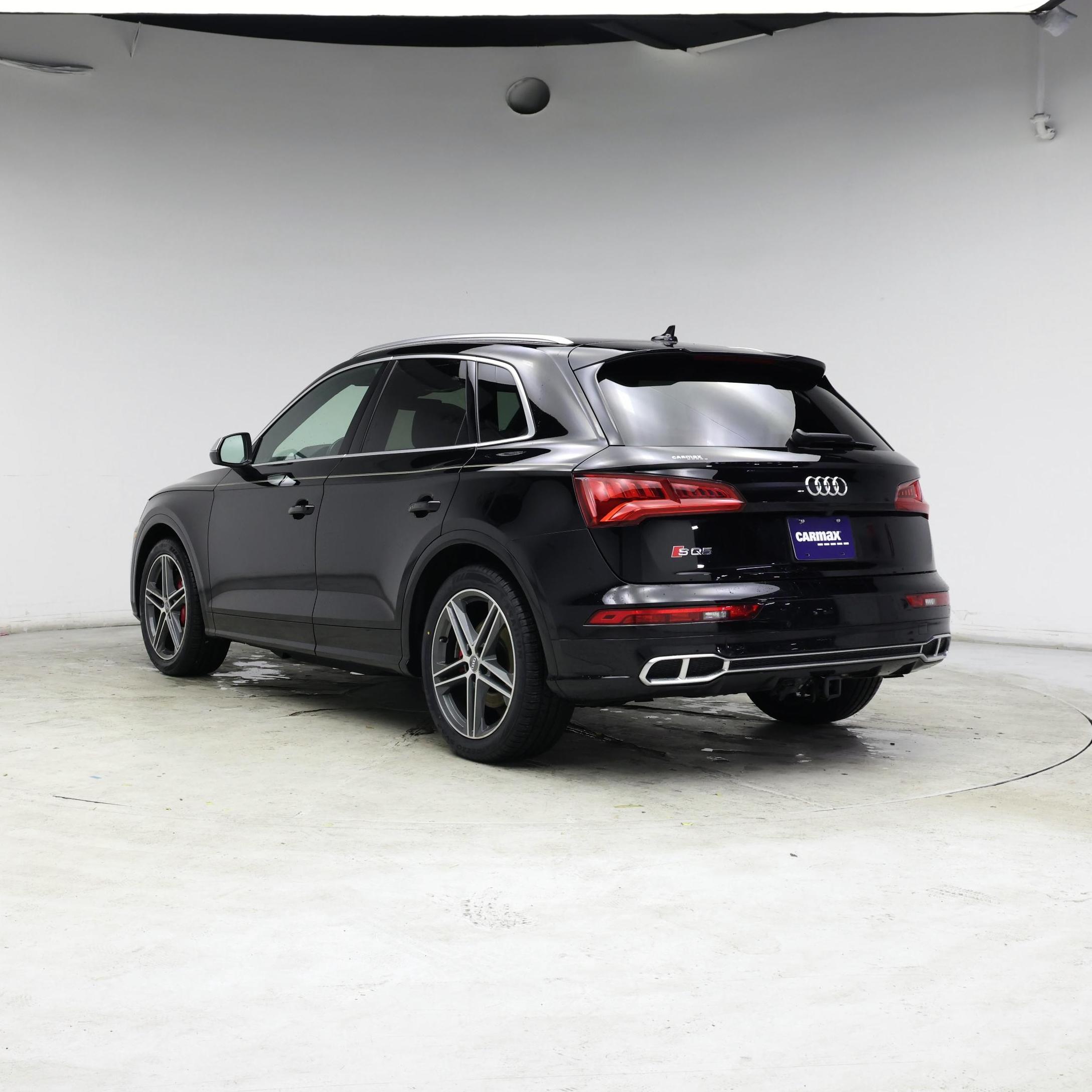 Thumbnail: 2020 Audi SQ5 - 2