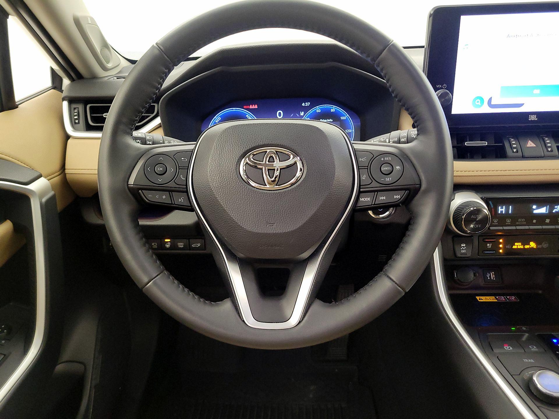 Thumbnail: 2024 Toyota RAV4 - 10