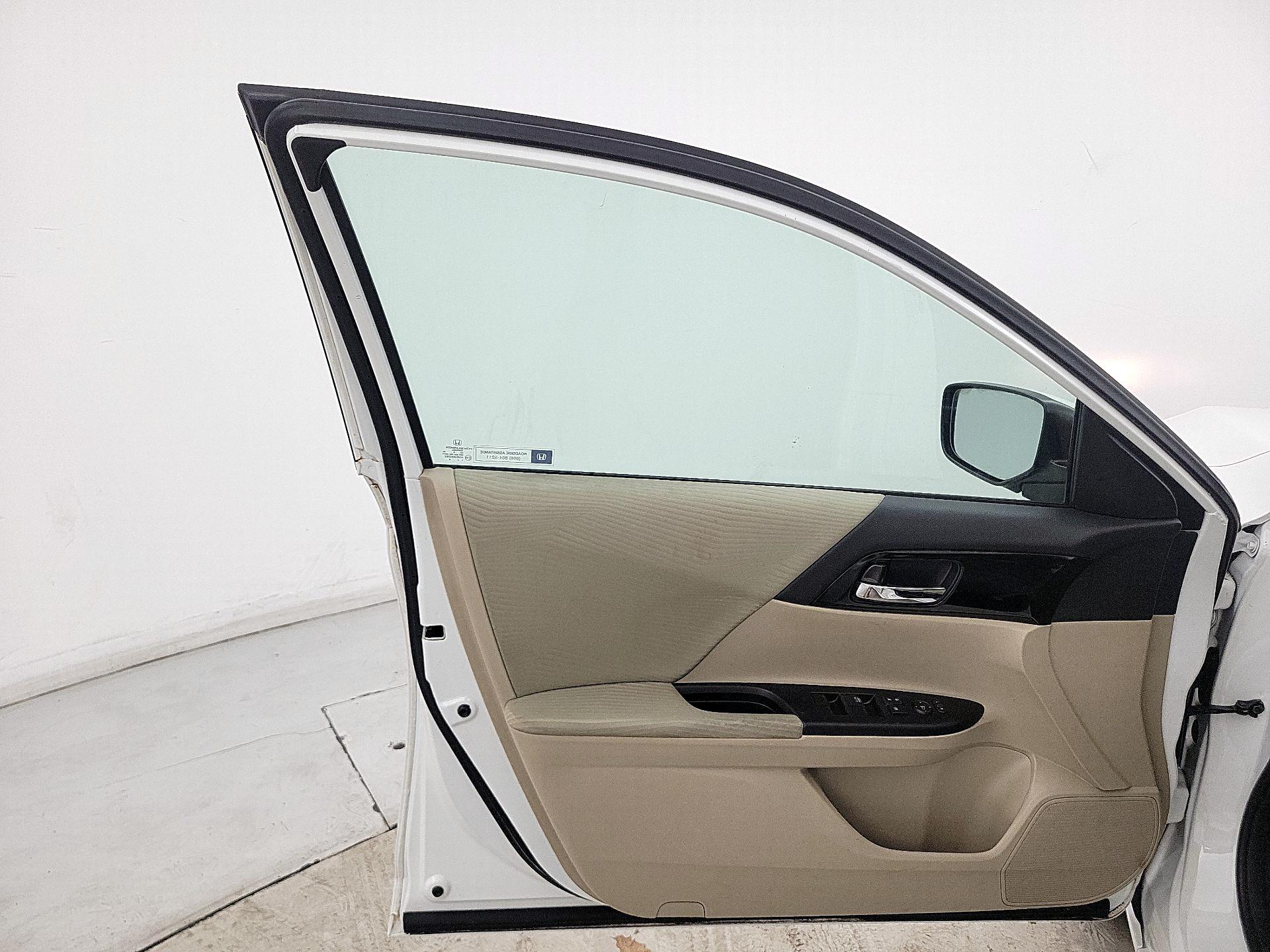 Thumbnail: 2017 Honda Accord - 12