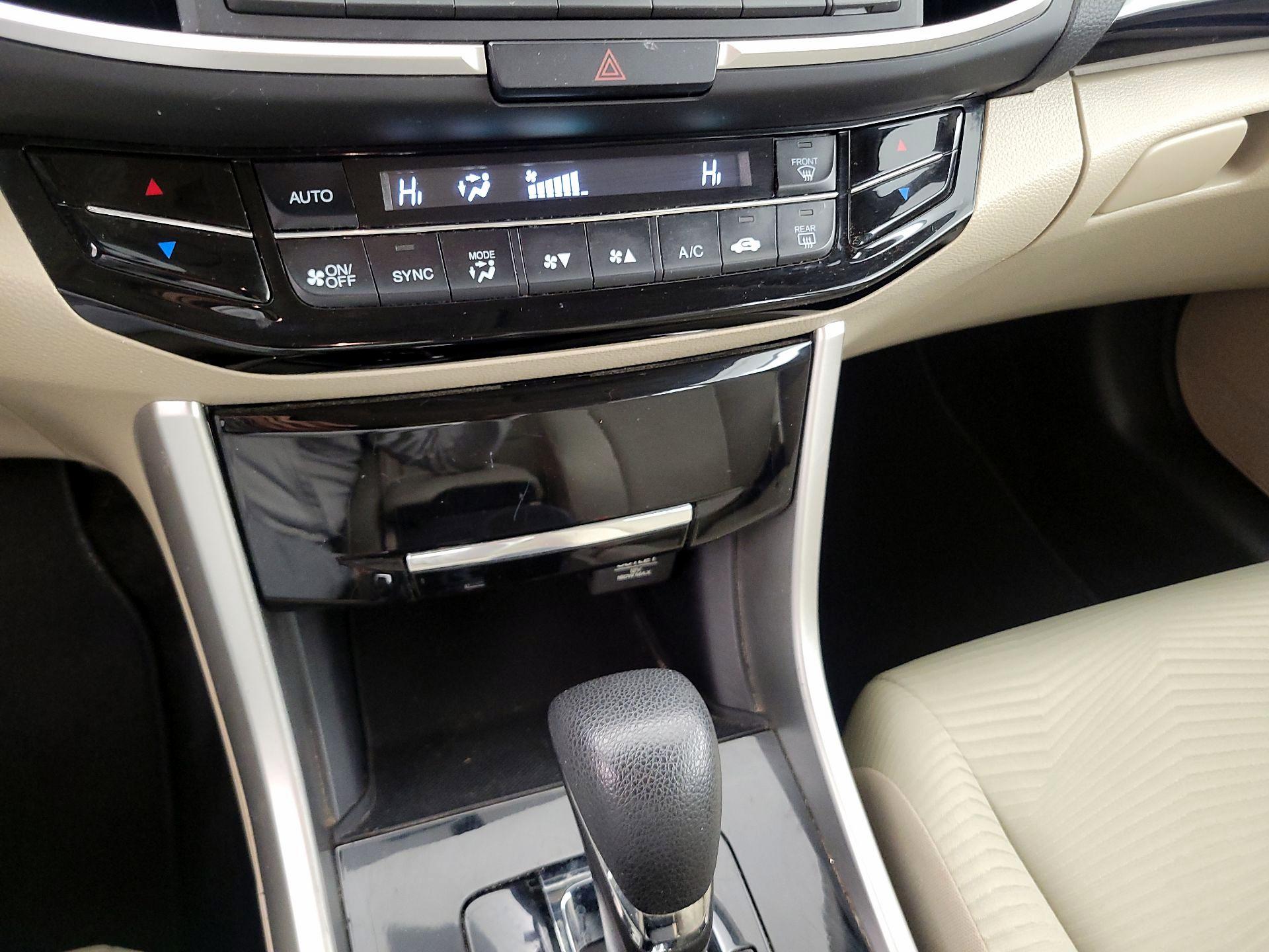 Thumbnail: 2017 Honda Accord - 16