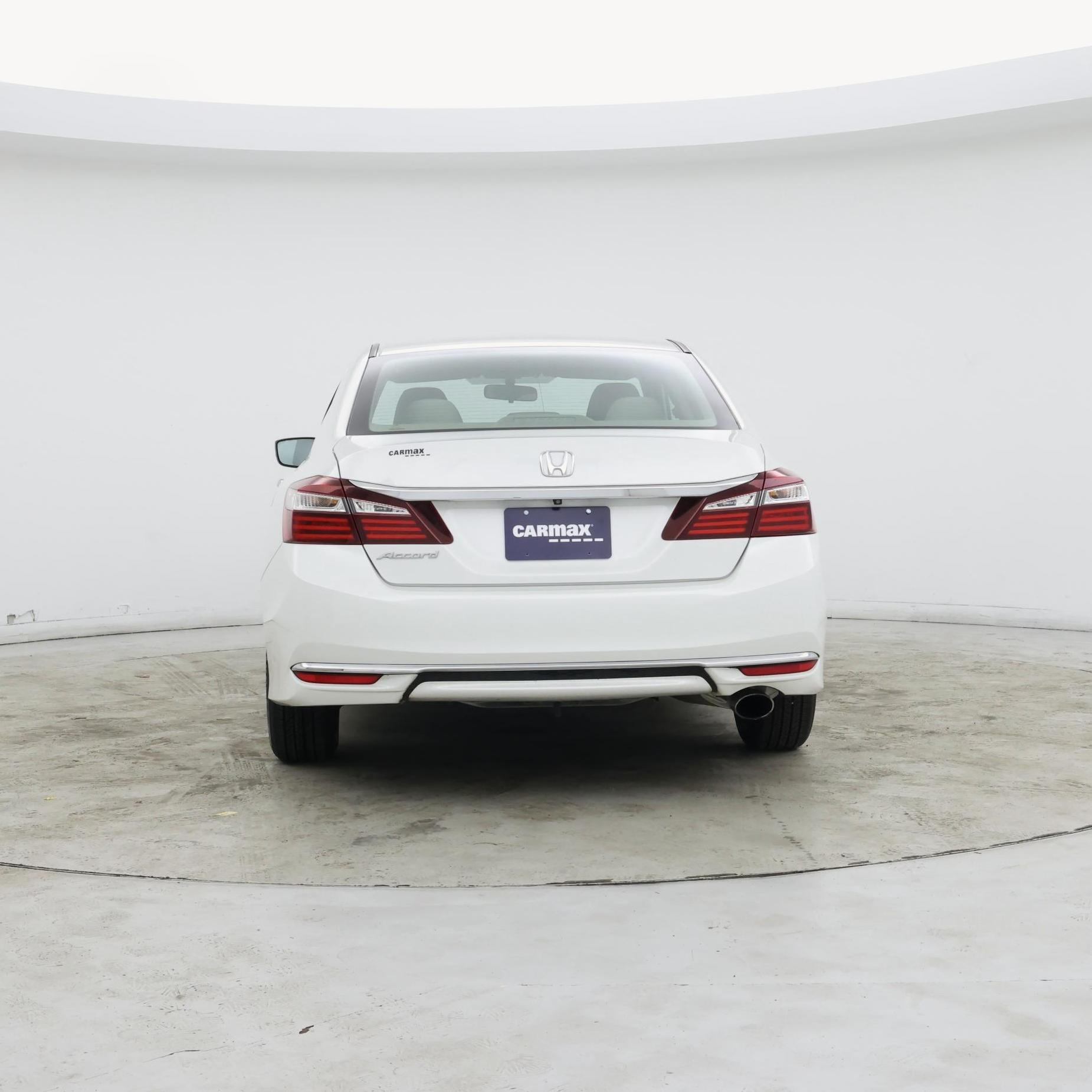 Thumbnail: 2017 Honda Accord - 6