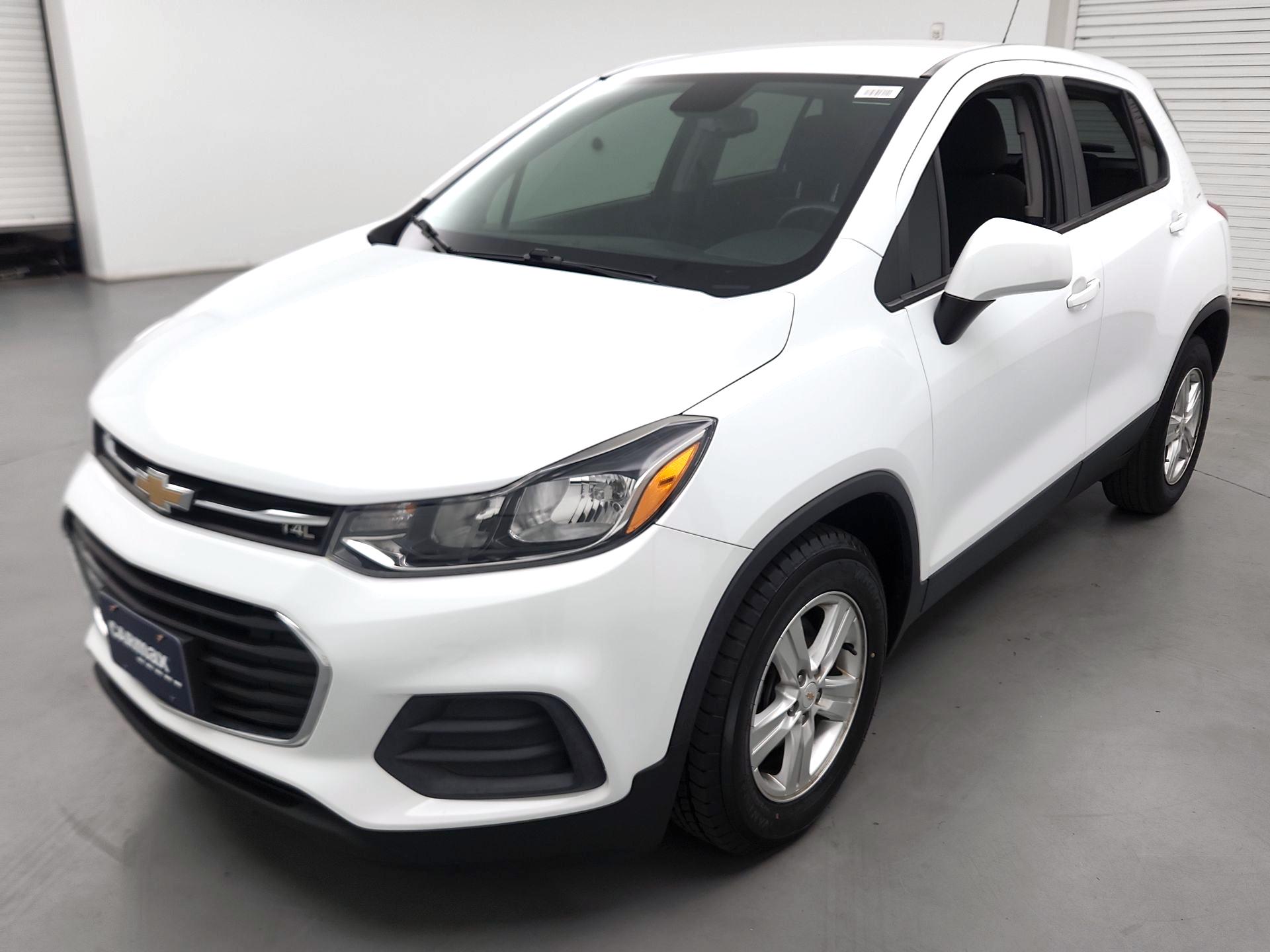 Thumbnail: 2020 Chevrolet Trax - 3