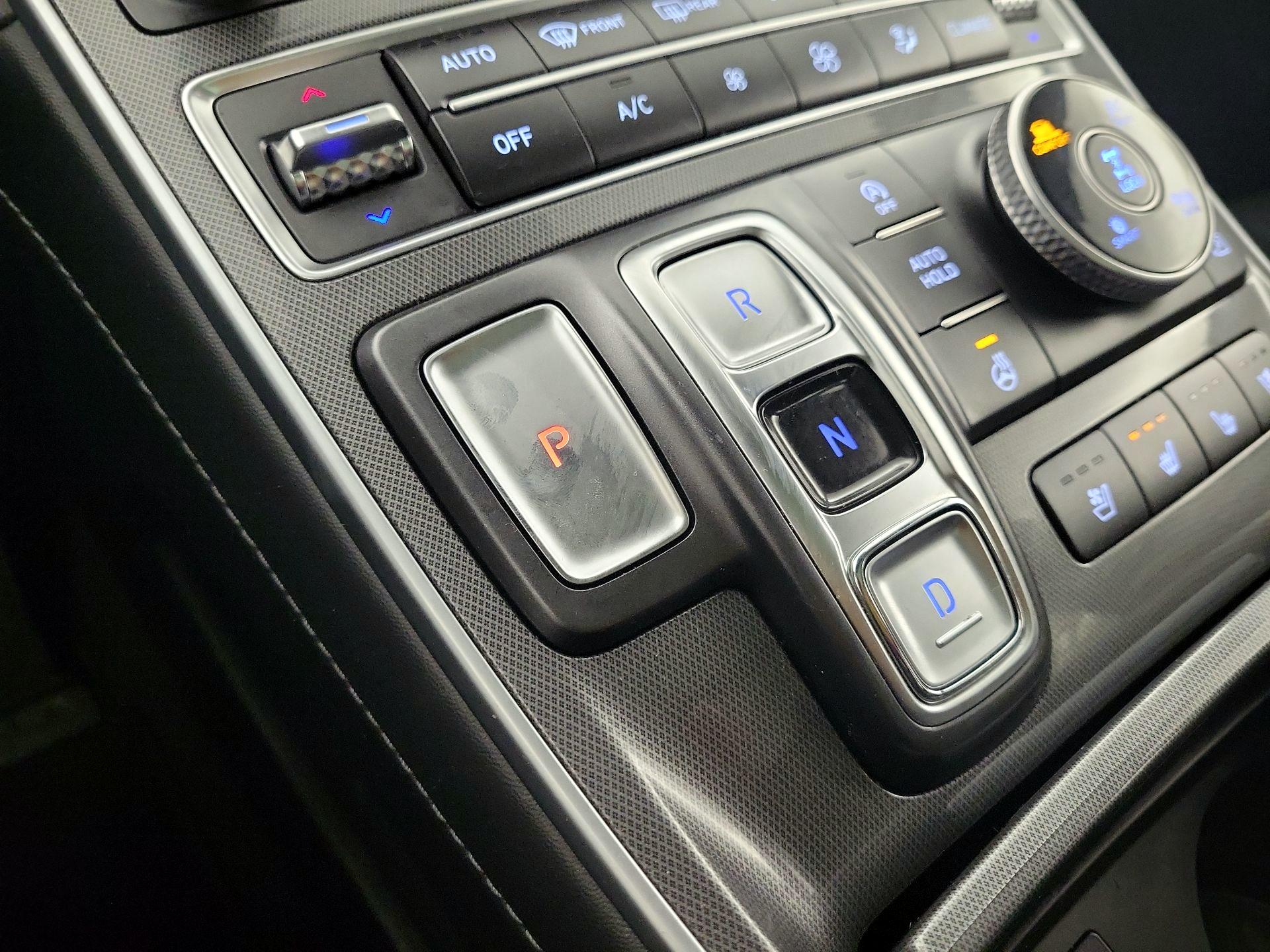 Thumbnail: 2022 Hyundai Santa Fe - 18