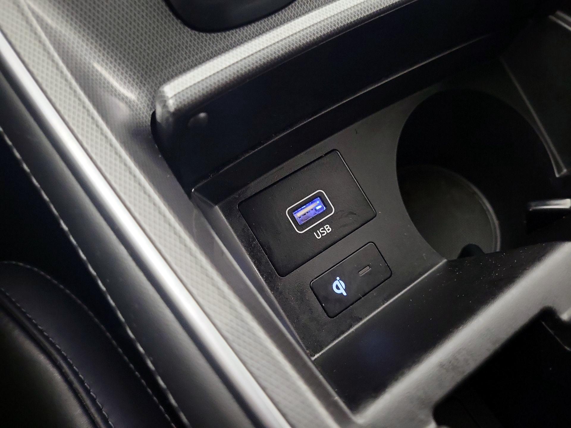 Thumbnail: 2022 Hyundai Santa Fe - 19