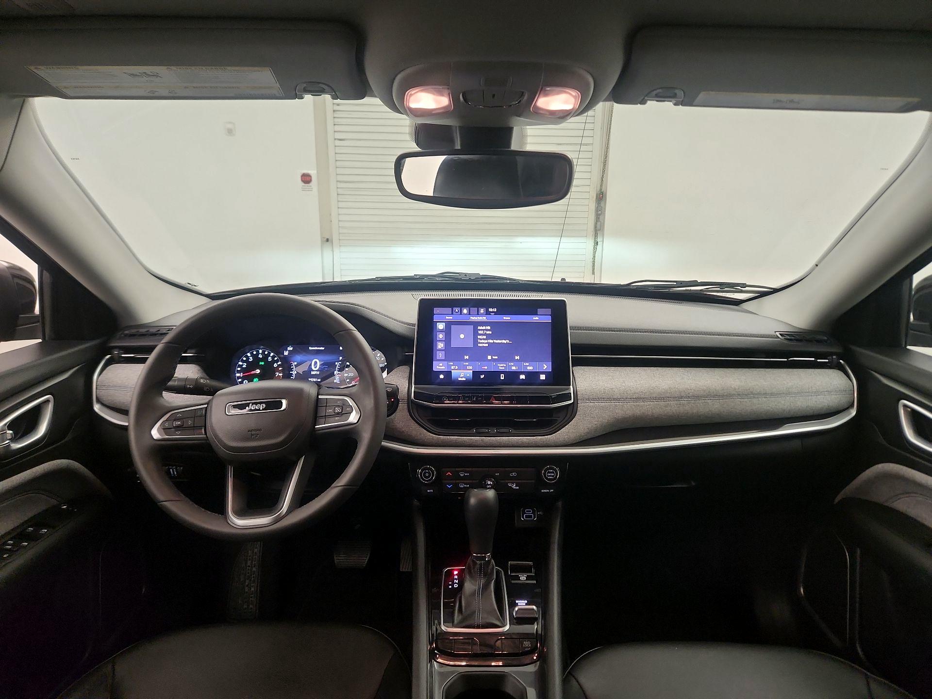 Thumbnail: 2022 Jeep Compass - 9