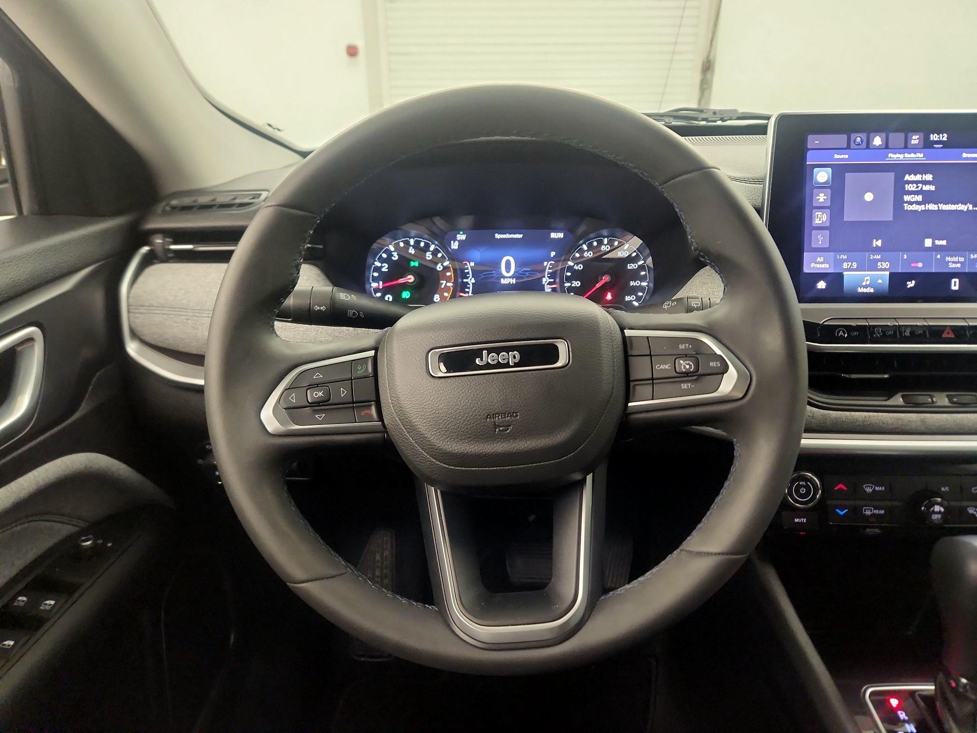 Thumbnail: 2022 Jeep Compass - 10