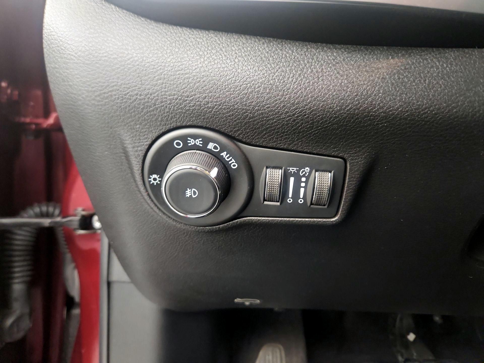 Thumbnail: 2022 Jeep Compass - 13