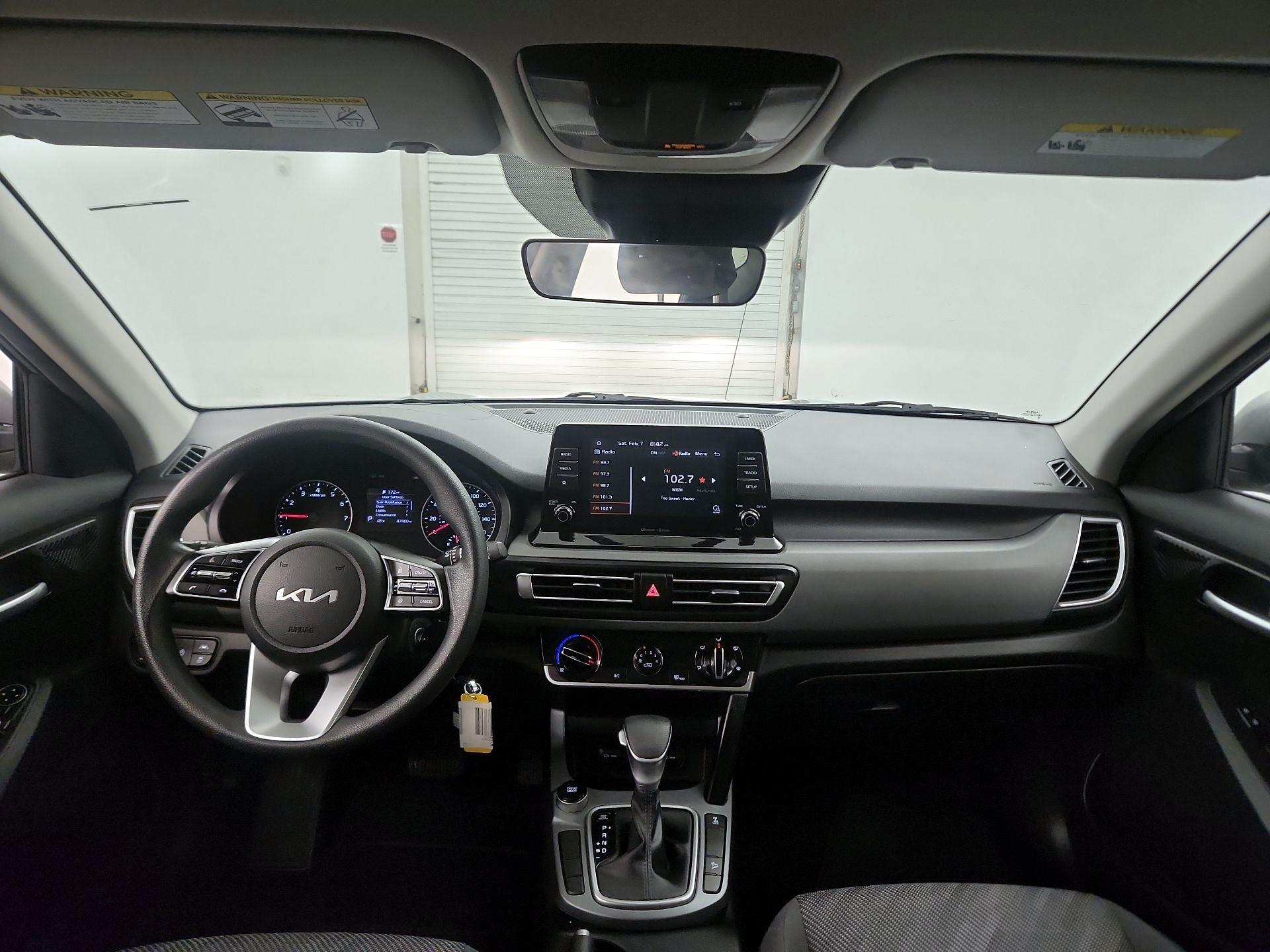 Thumbnail: 2023 Kia Seltos - 9