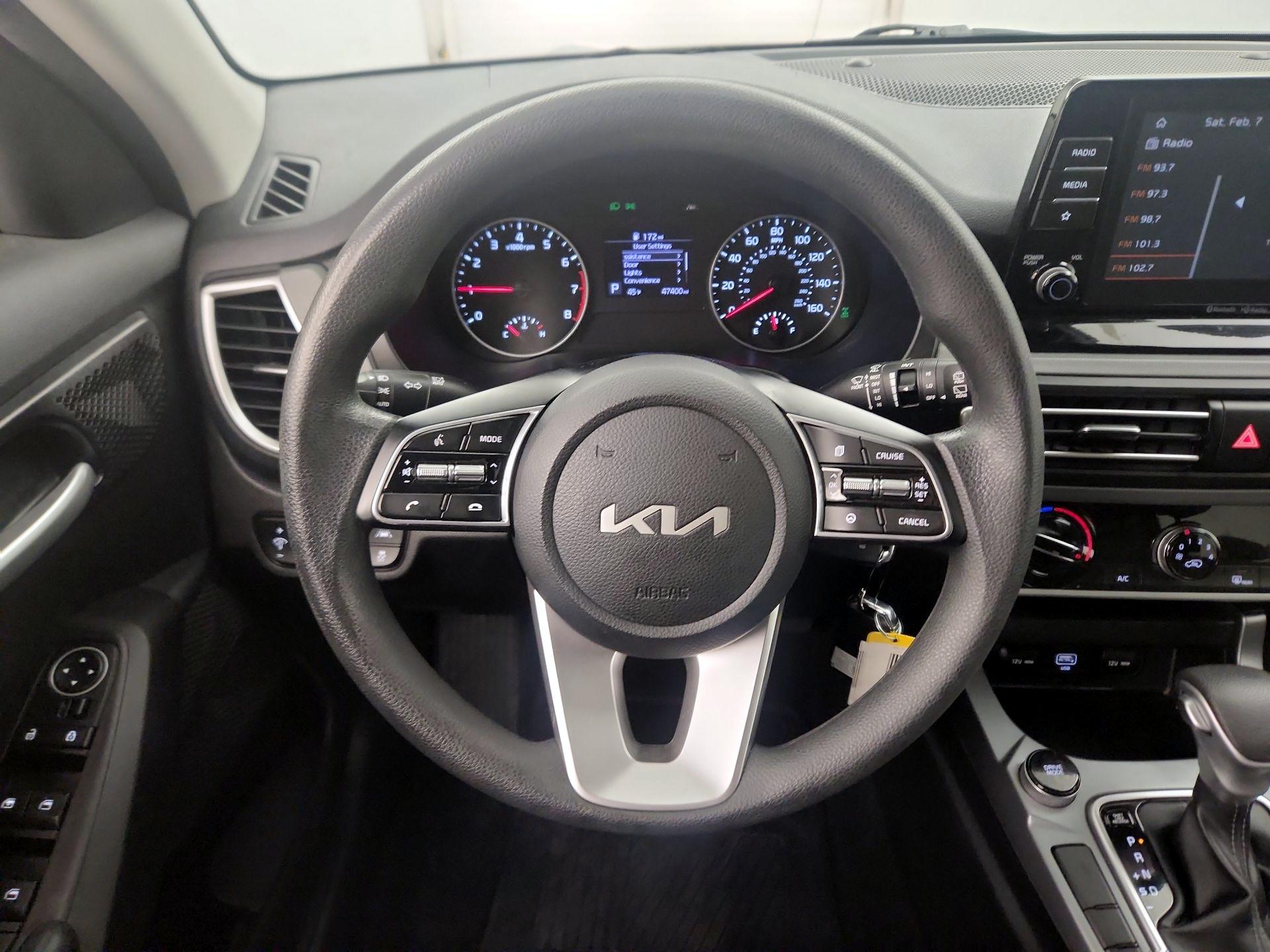 Thumbnail: 2023 Kia Seltos - 10