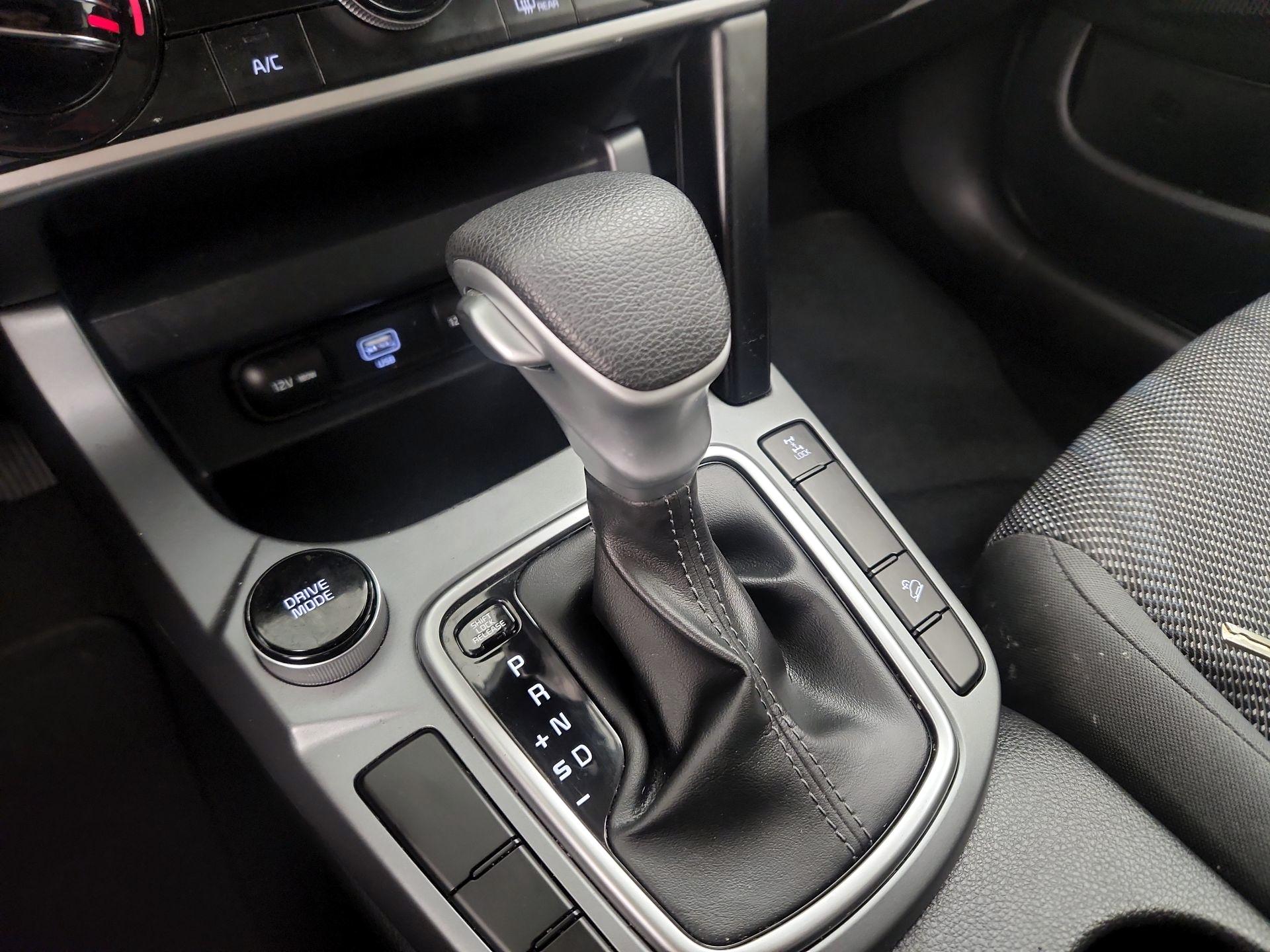 Thumbnail: 2023 Kia Seltos - 17