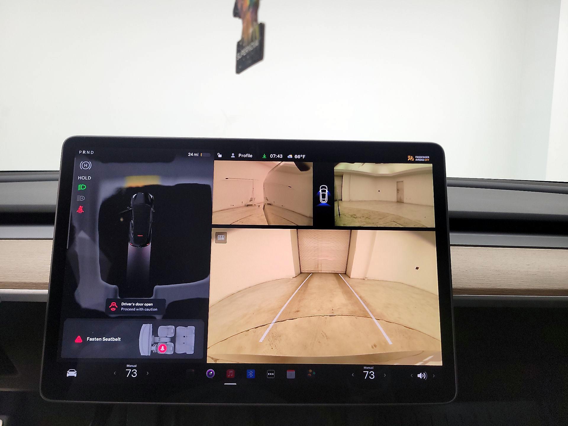 Thumbnail: 2025 Tesla Model Y - 14