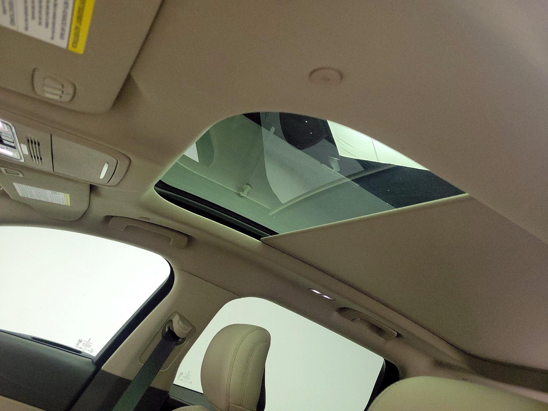 Thumbnail: 2025 Lincoln Nautilus - 19