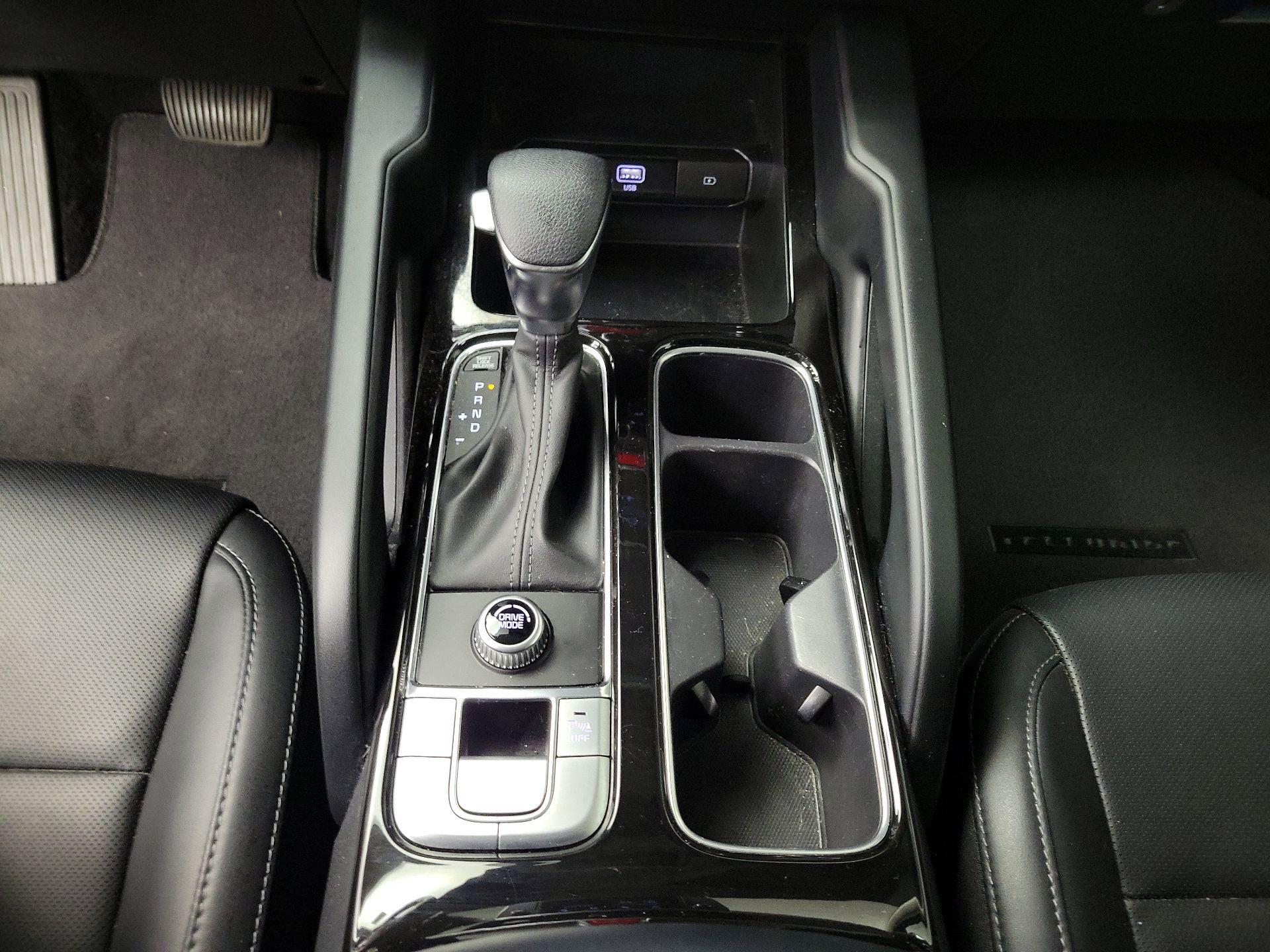 Thumbnail: 2021 Kia Telluride - 17