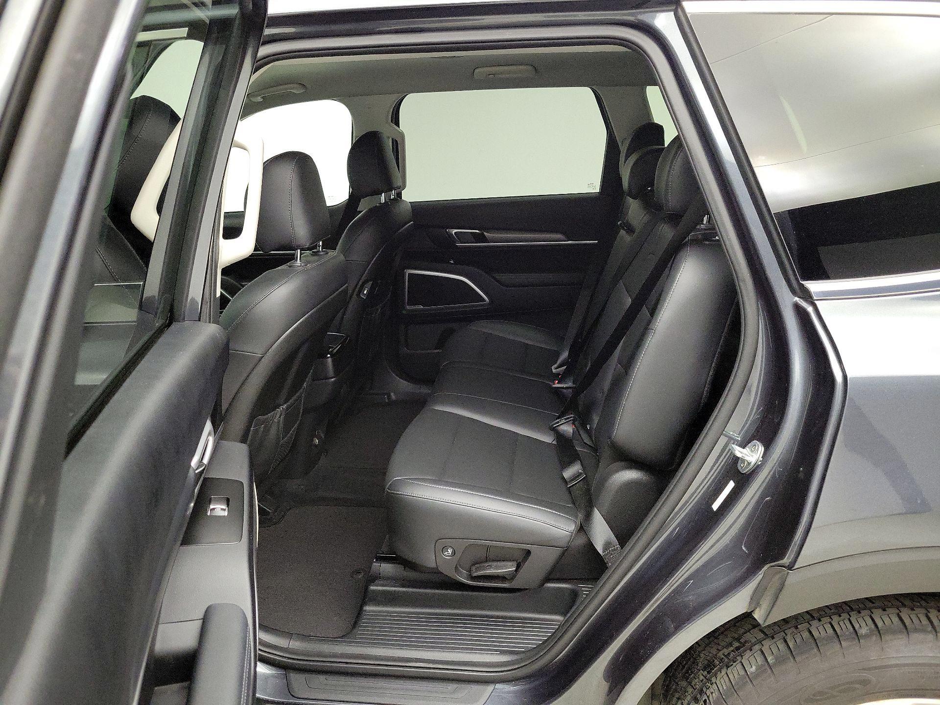 Thumbnail: 2021 Kia Telluride - 19