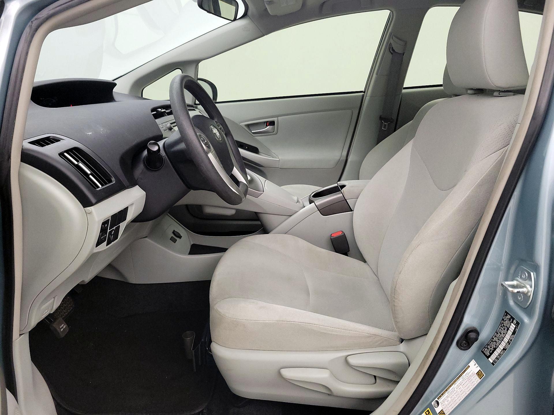 Thumbnail: 2014 Toyota Prius - 11