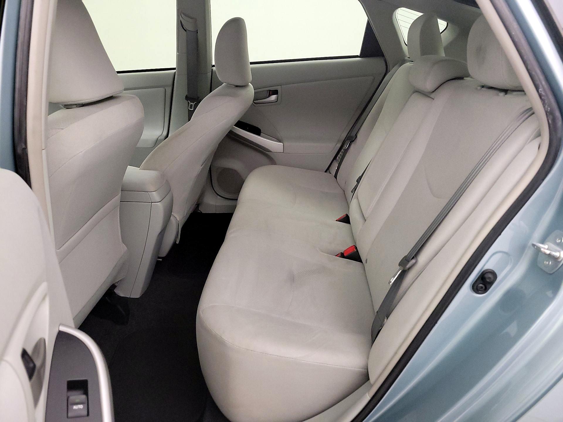 Thumbnail: 2014 Toyota Prius - 19