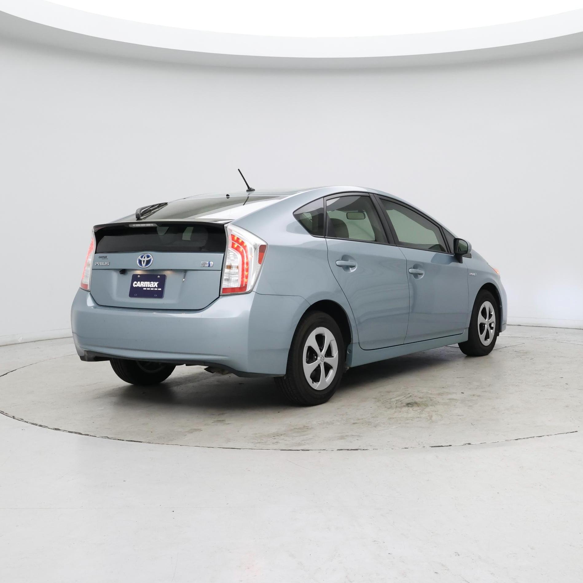 Thumbnail: 2014 Toyota Prius - 8