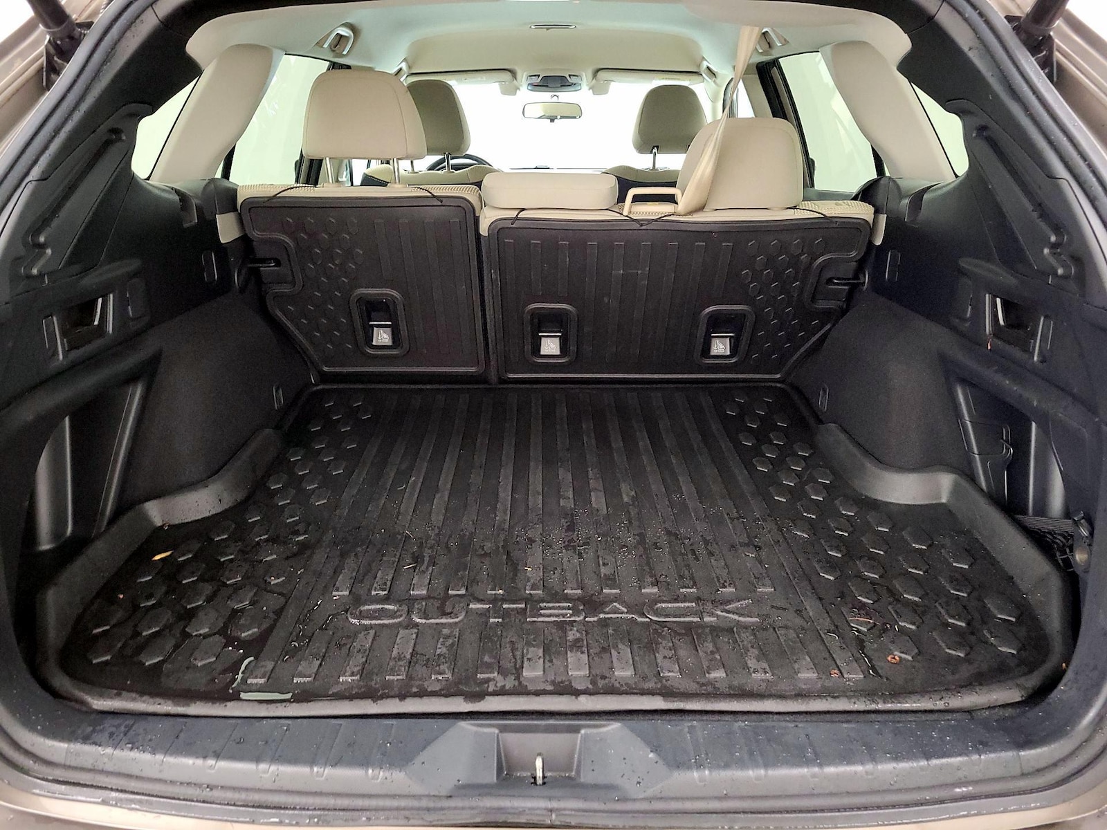 2021 Subaru Outback Premium - Photo 21