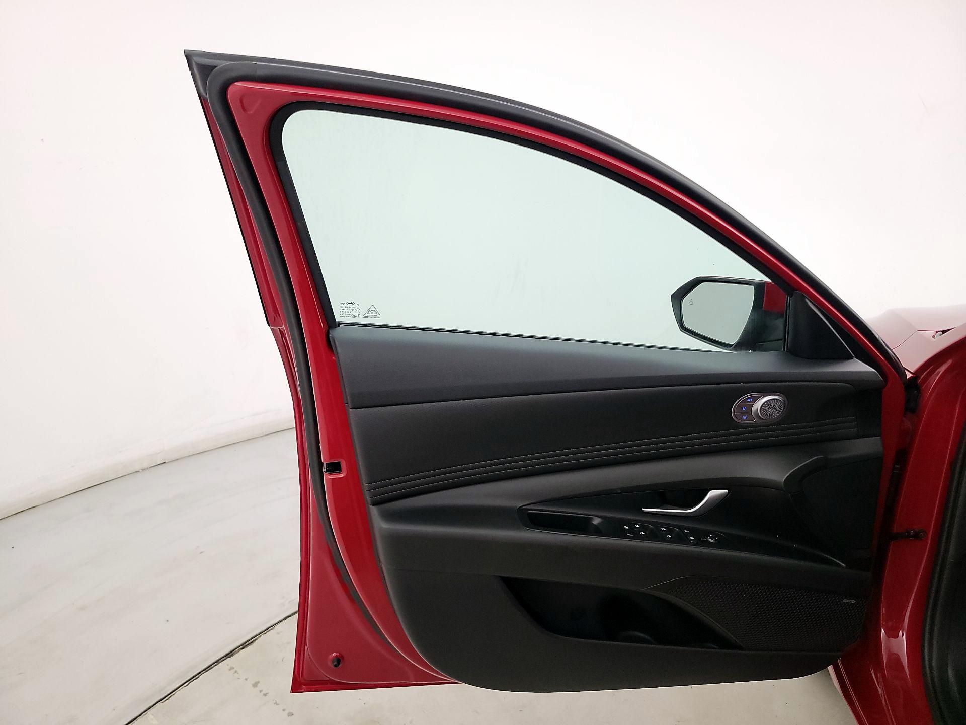 Thumbnail: 2023 Hyundai Elantra - 12