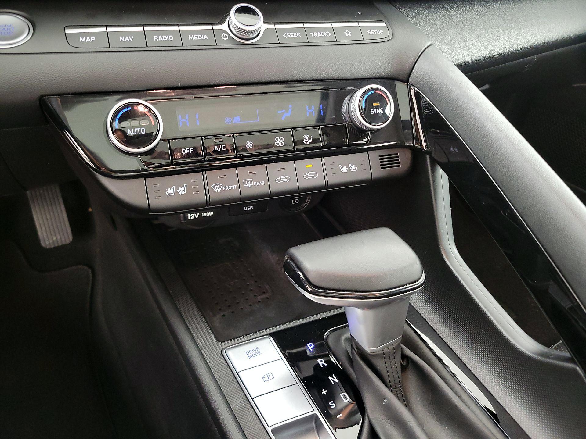 Thumbnail: 2023 Hyundai Elantra - 17