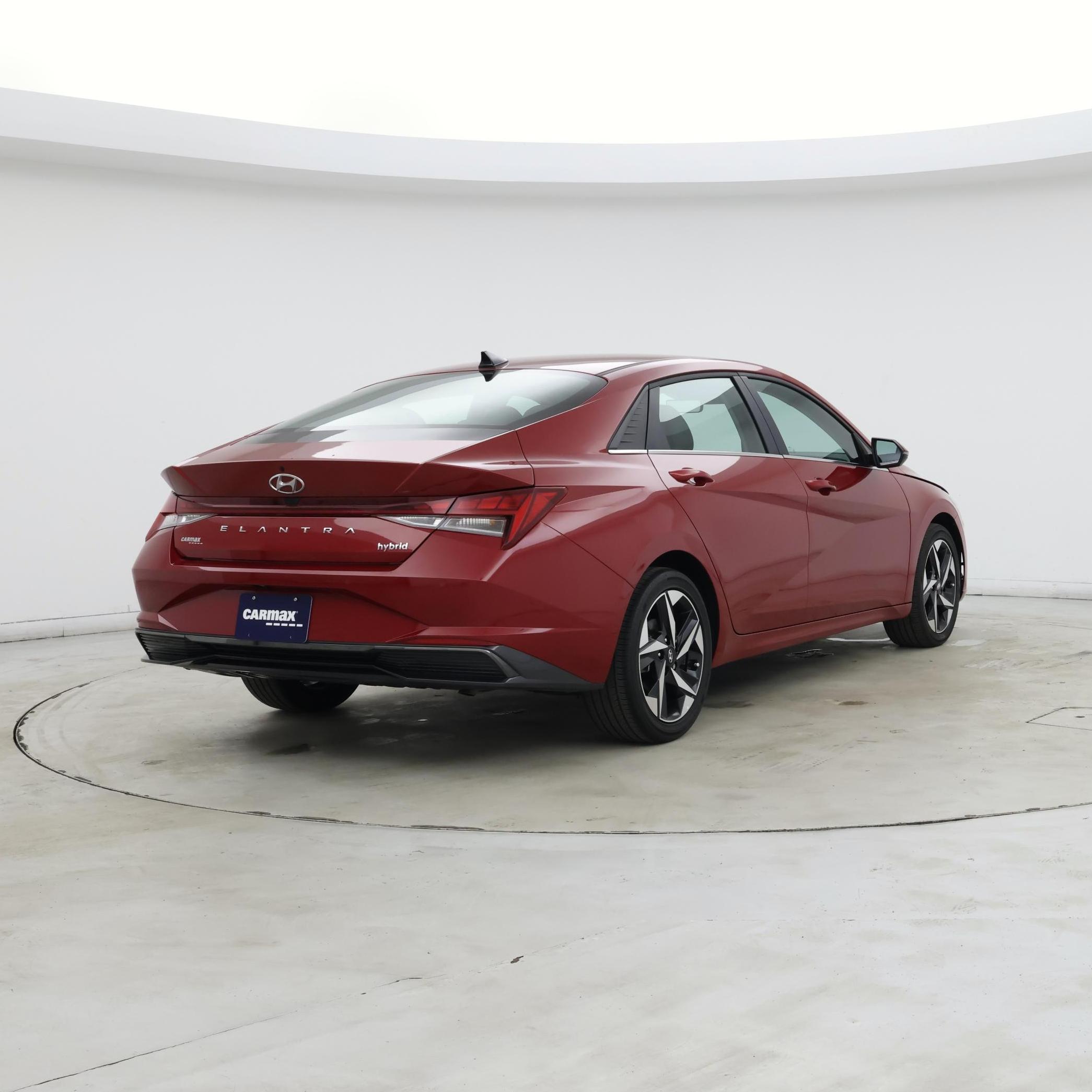 Thumbnail: 2023 Hyundai Elantra - 8