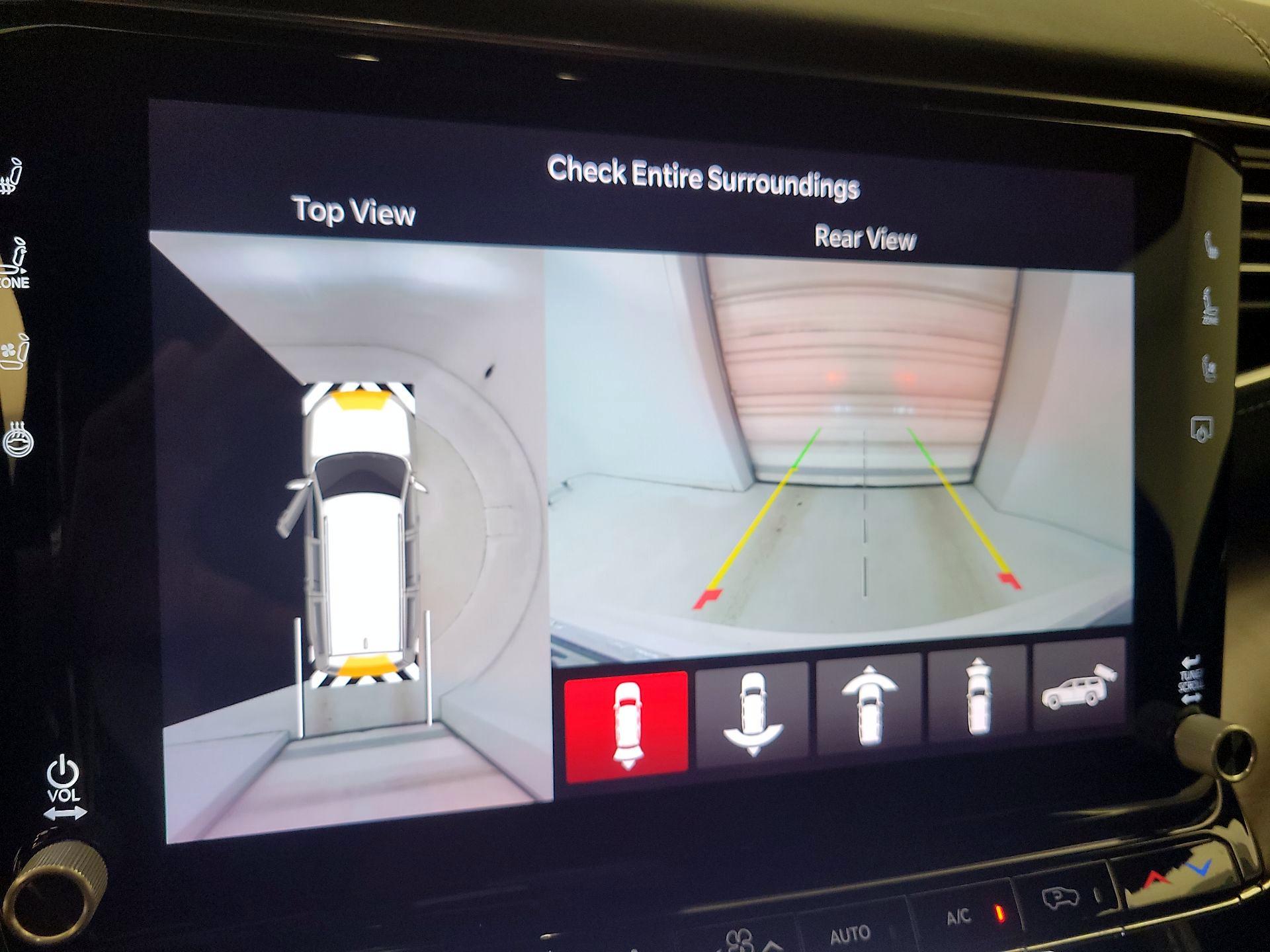 Thumbnail: 2022 Jeep Grand Wagoneer - 15