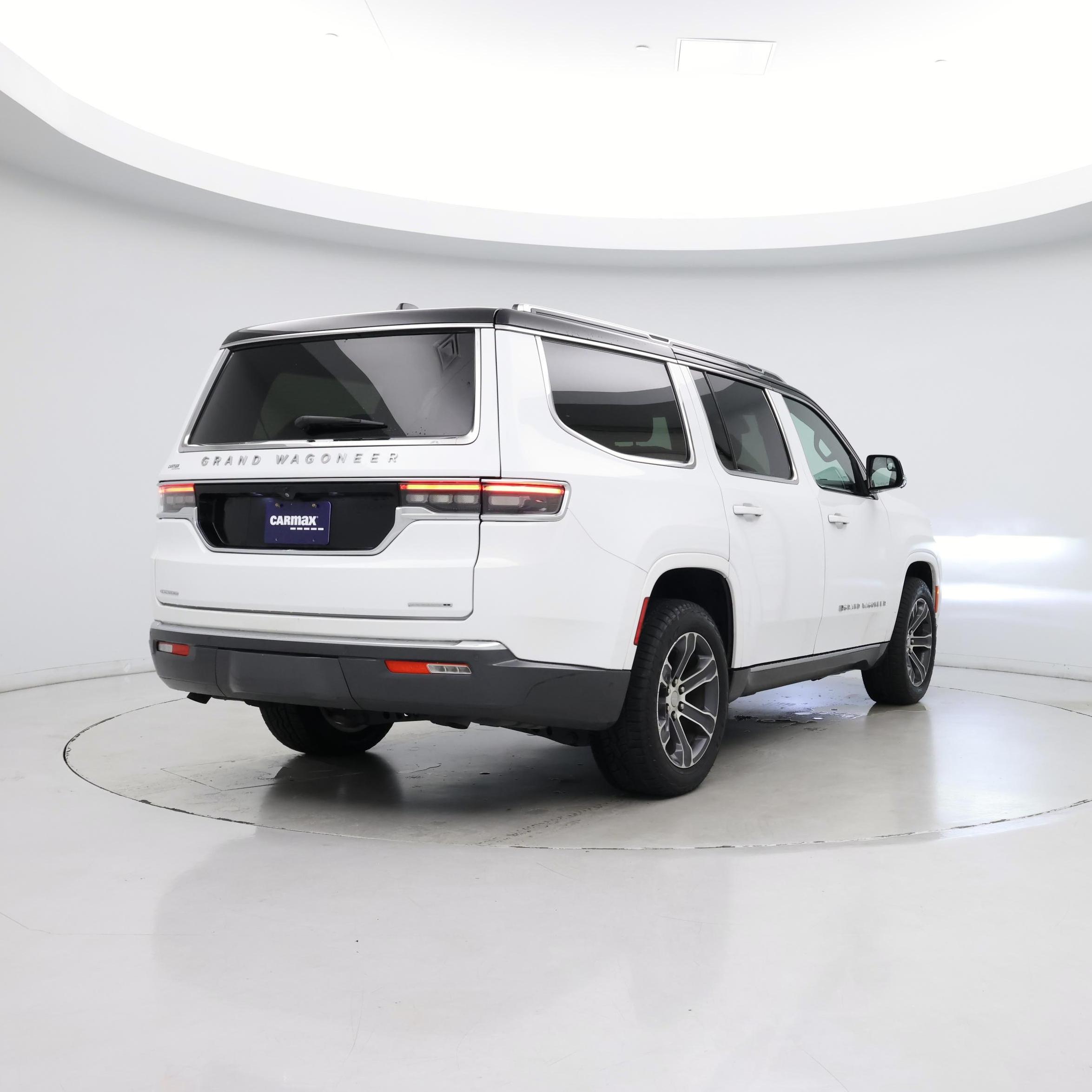 Thumbnail: 2022 Jeep Grand Wagoneer - 8
