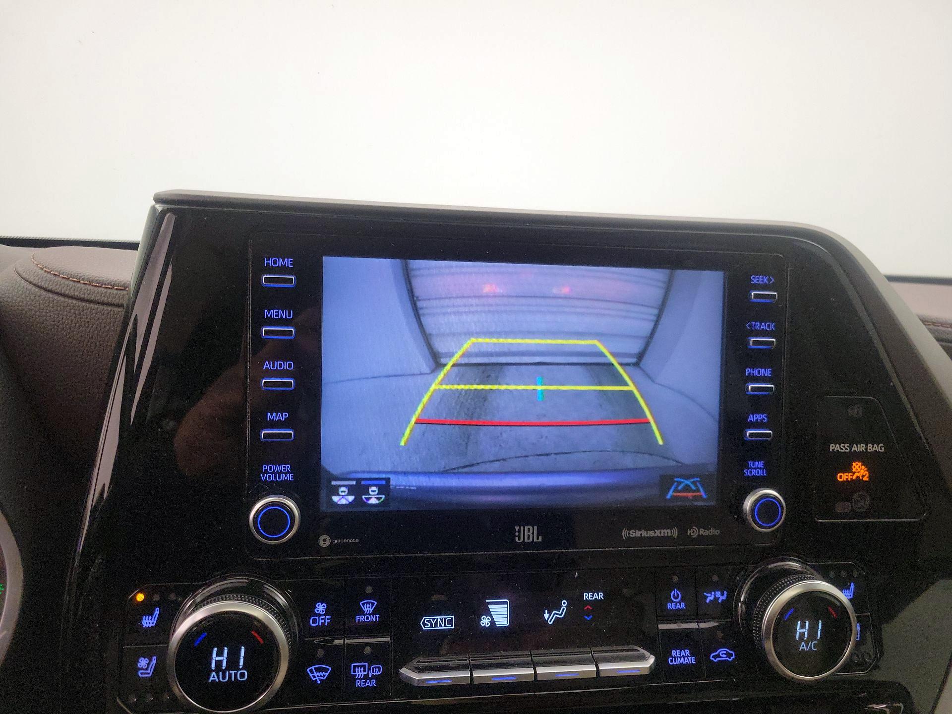 Thumbnail: 2022 Toyota Highlander - 15