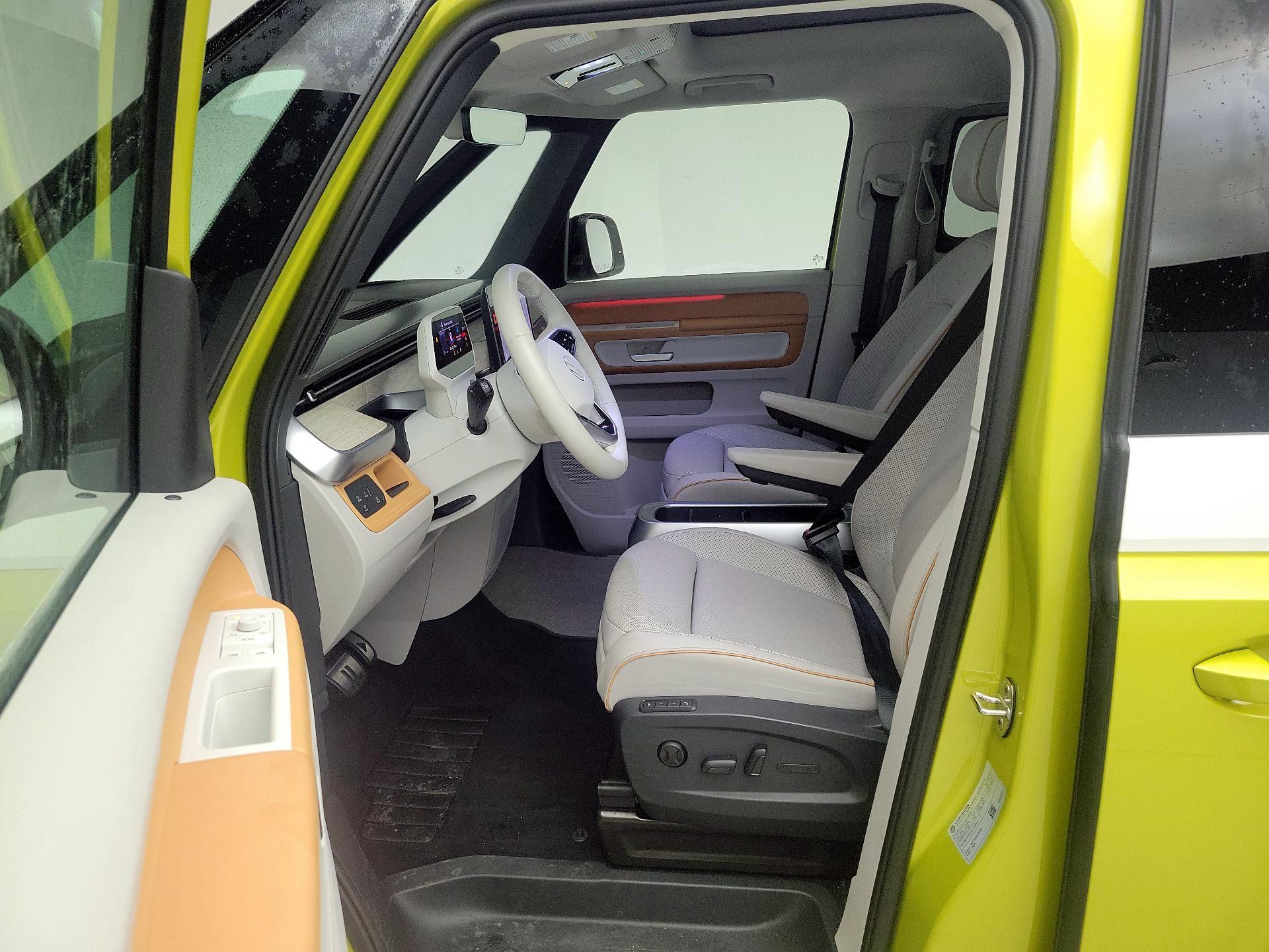 Thumbnail: 2025 Volkswagen ID.Buzz - 11