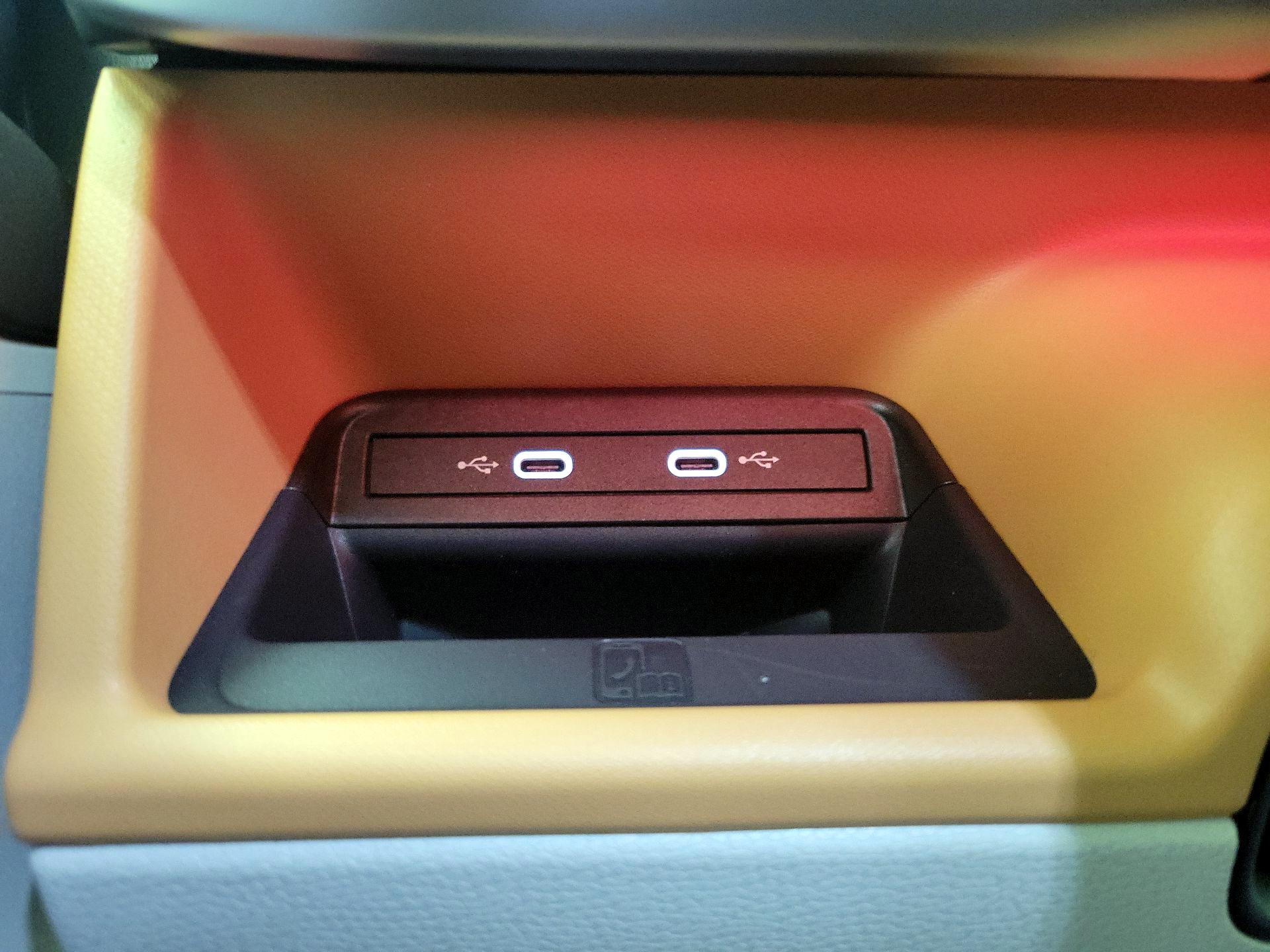 Thumbnail: 2025 Volkswagen ID.Buzz - 19