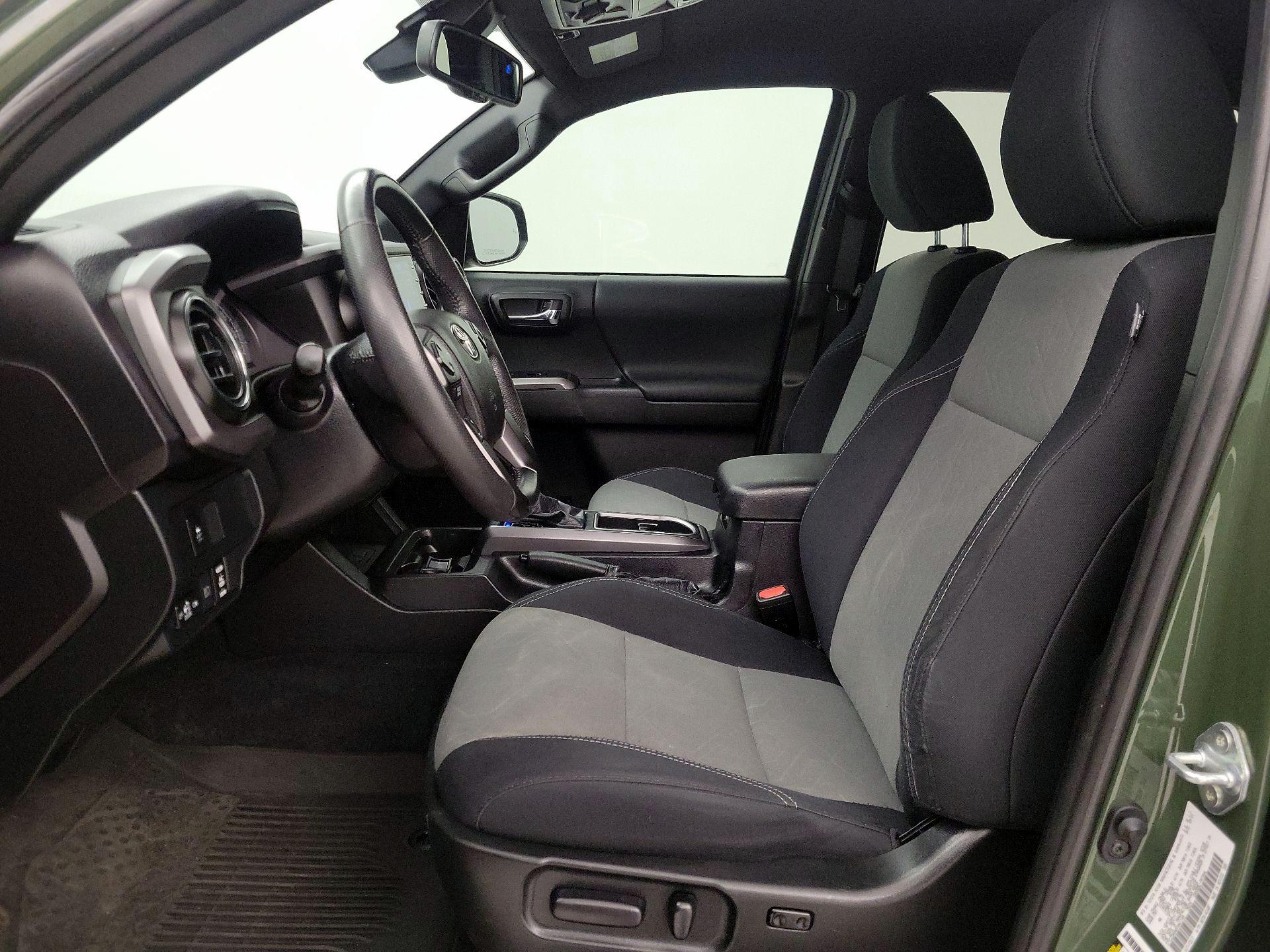 Thumbnail: 2021 Toyota Tacoma - 11